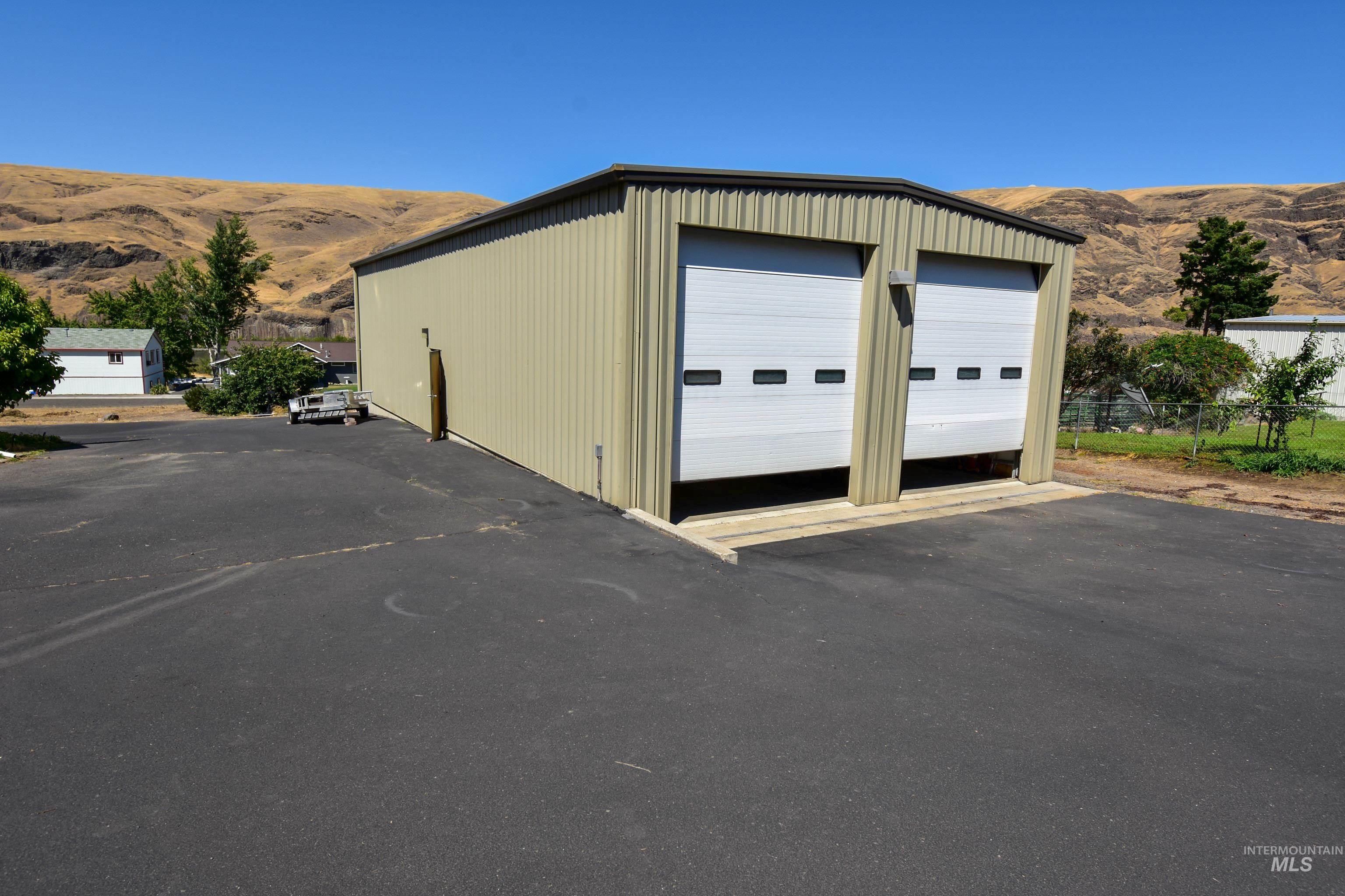 209 Harding St, Asotin, Washington 99402, 3 Bedrooms, 3 Bathrooms, Residential For Sale, Price $799,000,MLS 98956128