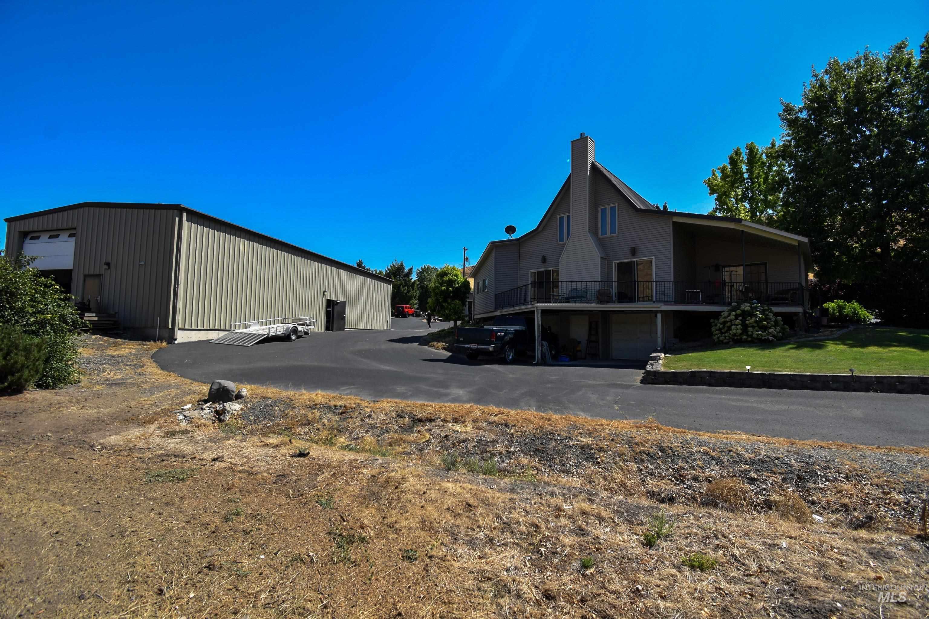 209 Harding St, Asotin, Washington 99402, 3 Bedrooms, 3 Bathrooms, Residential For Sale, Price $799,000,MLS 98956128