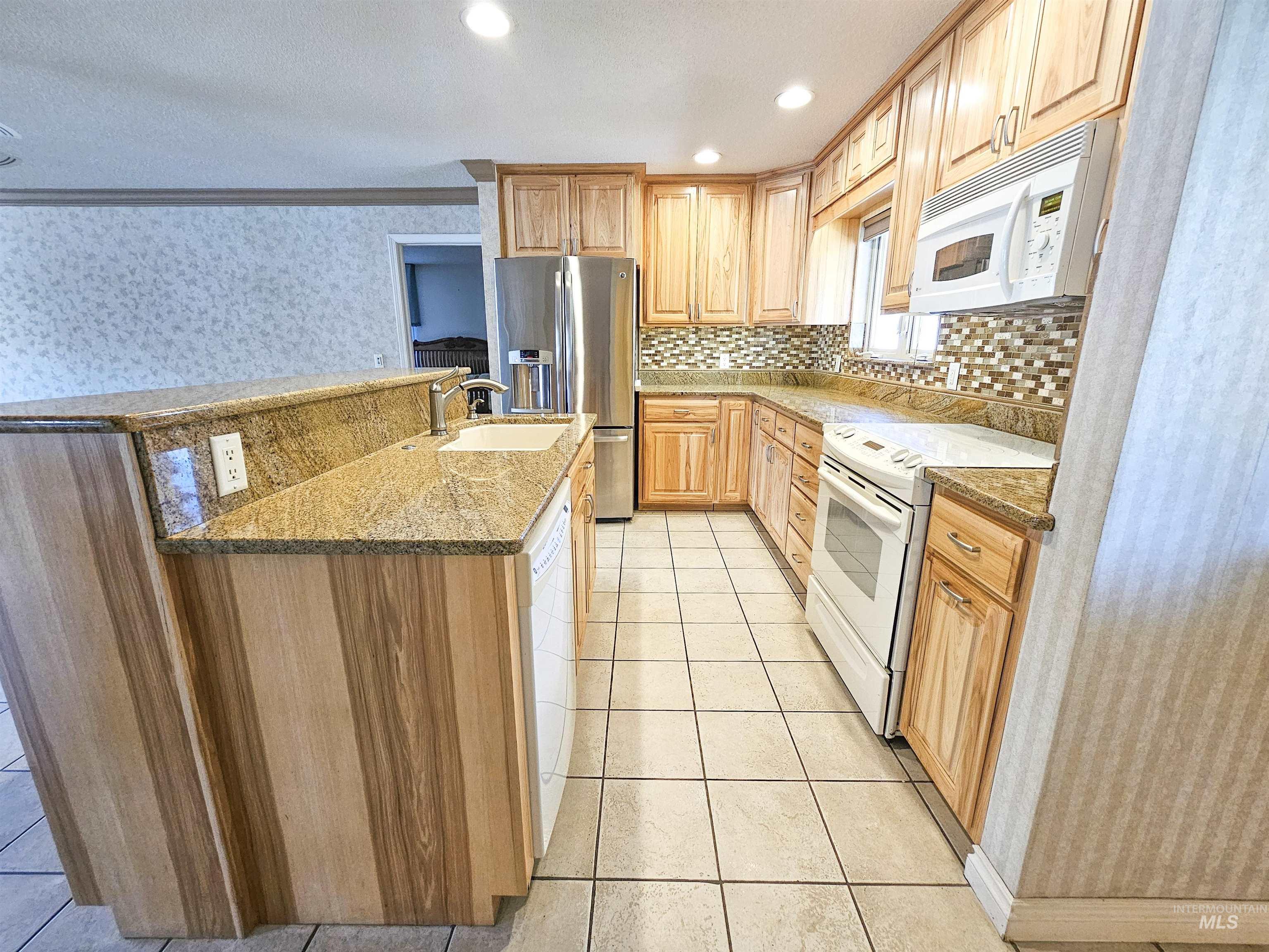 209 Harding St, Asotin, Washington 99402, 3 Bedrooms, 3 Bathrooms, Residential For Sale, Price $769,000,MLS 98956128
