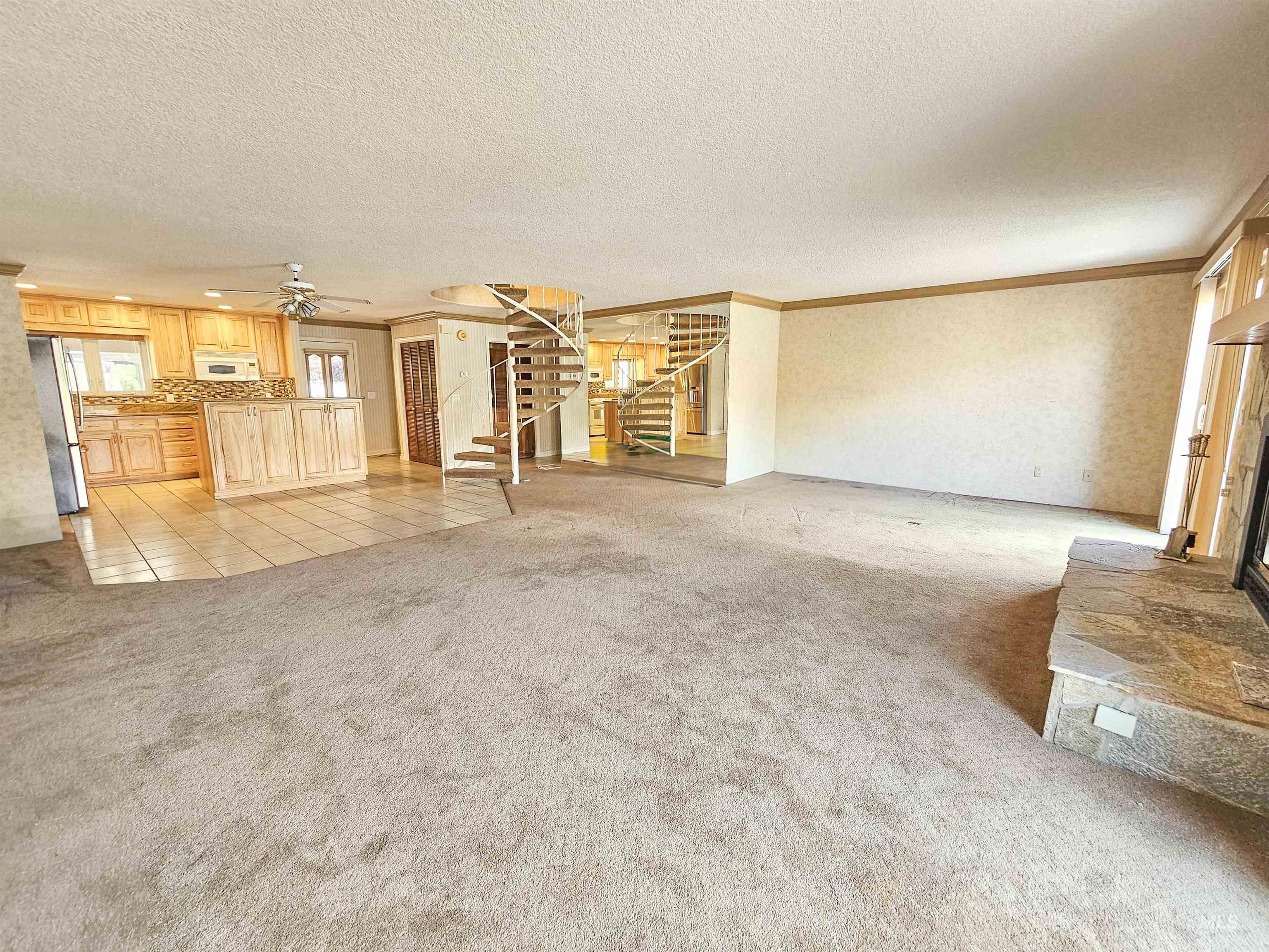209 Harding St, Asotin, Washington 99402, 3 Bedrooms, 3 Bathrooms, Residential For Sale, Price $769,000,MLS 98956128