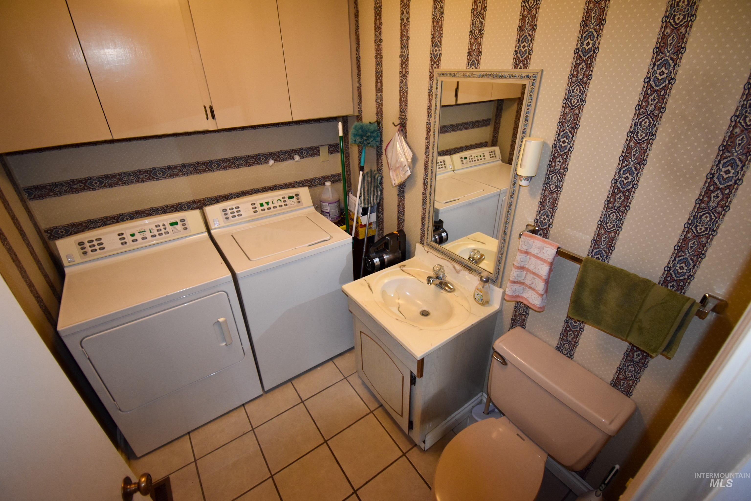 209 Harding St, Asotin, Washington 99402, 3 Bedrooms, 3 Bathrooms, Residential For Sale, Price $799,000,MLS 98956128