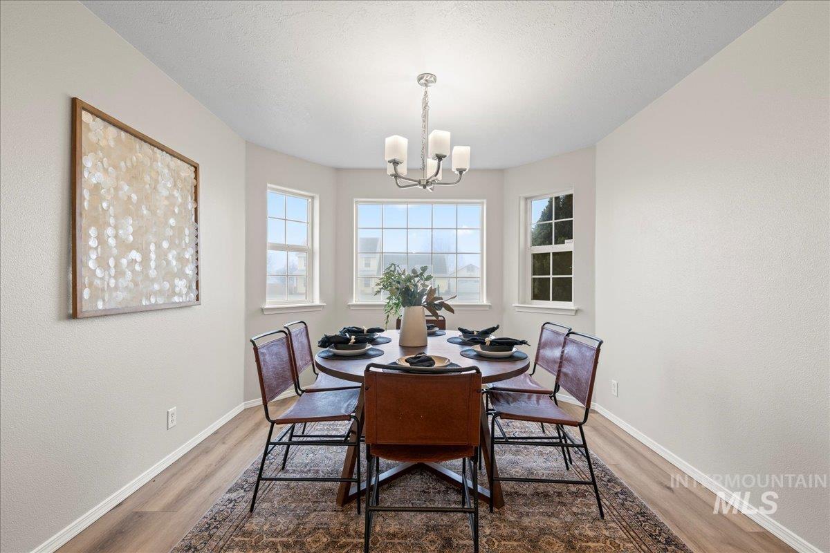 1190 NW Bluegrass Cr, Mountain Home, Idaho 83647, 5 Bedrooms, 2.5 Bathrooms, Residential For Sale, Price $689,900,MLS 98956137