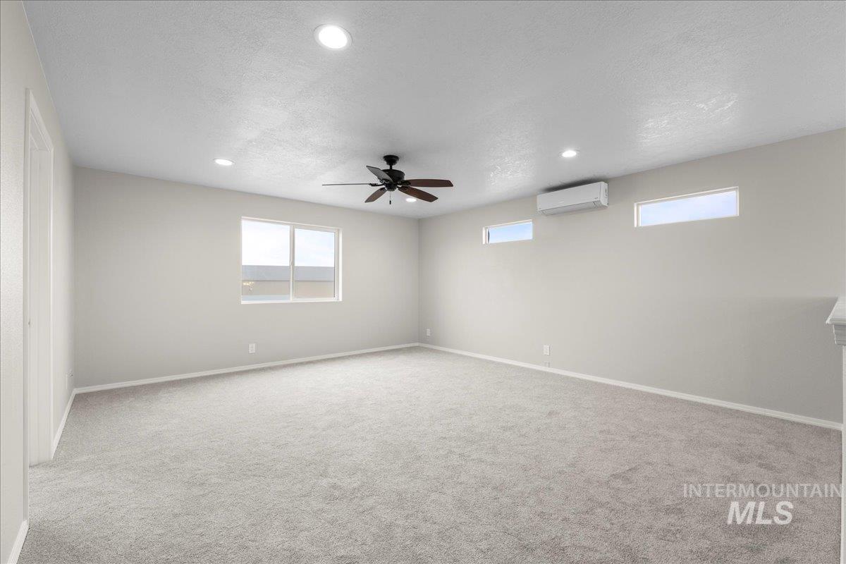 1190 NW Bluegrass Cr, Mountain Home, Idaho 83647, 5 Bedrooms, 2.5 Bathrooms, Residential For Sale, Price $689,900,MLS 98956137