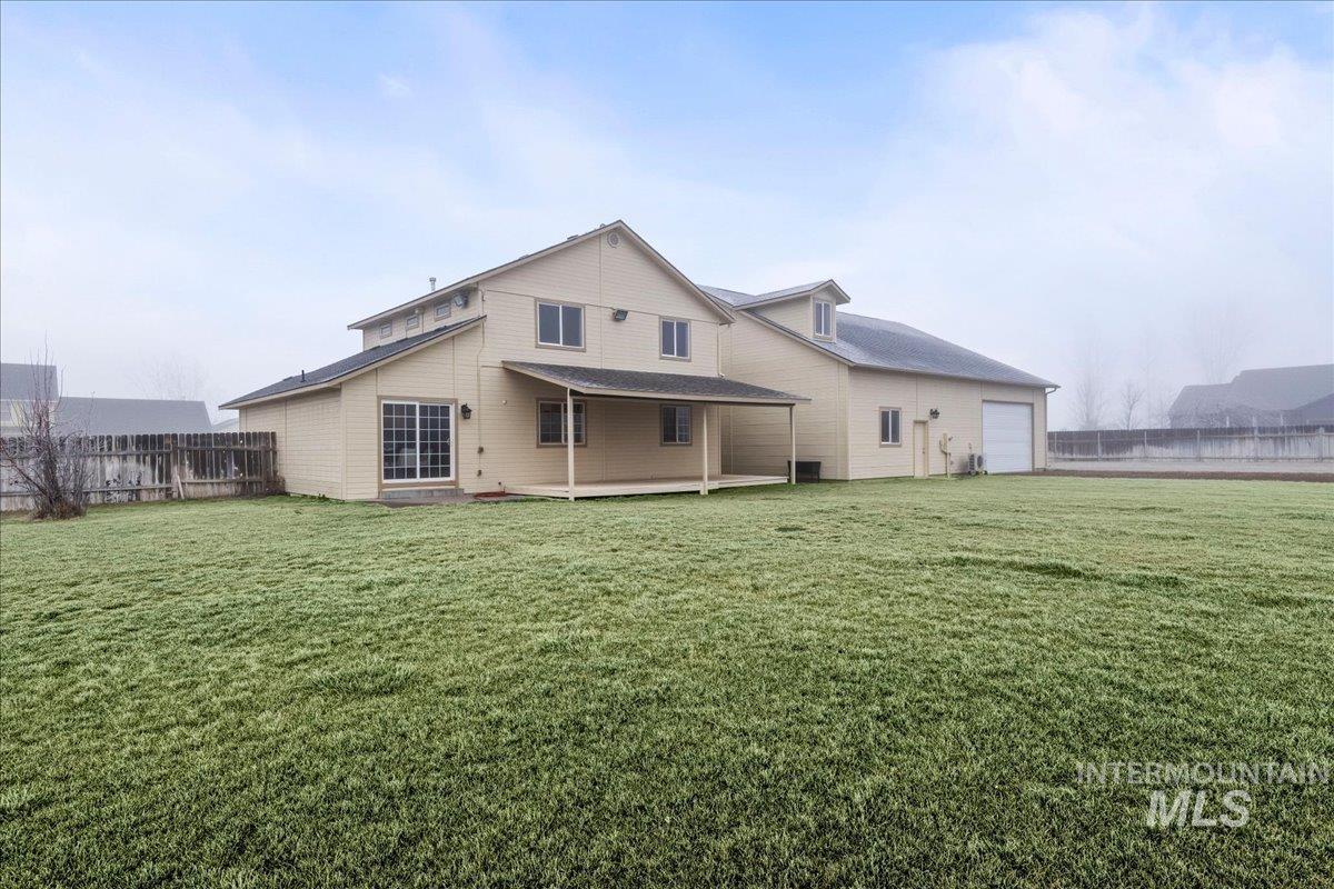 1190 NW Bluegrass Cr, Mountain Home, Idaho 83647, 5 Bedrooms, 2.5 Bathrooms, Residential For Sale, Price $689,900,MLS 98956137