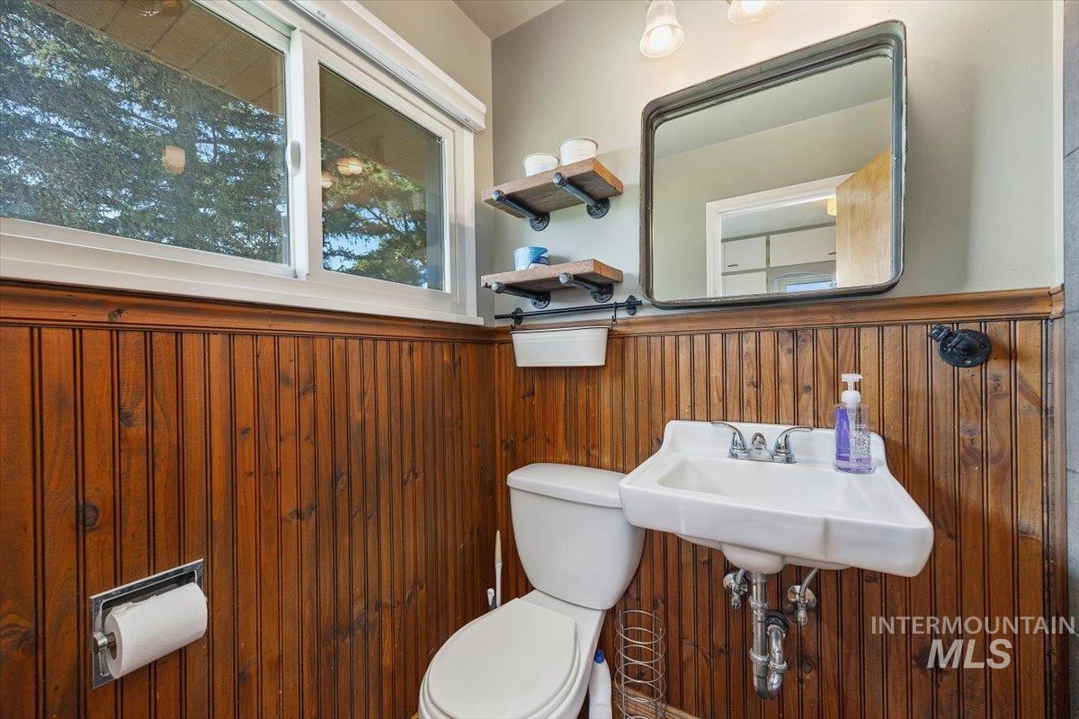 249 W 500 S, Jerome, Idaho 83338, 3 Bedrooms, 3 Bathrooms, Residential For Sale, Price $850,000,MLS 98956174