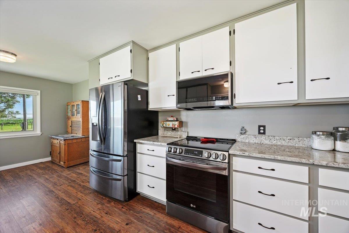 249 W 500 S, Jerome, Idaho 83338, 4 Bedrooms, 3 Bathrooms, Residential For Sale, Price $825,000, 98956174