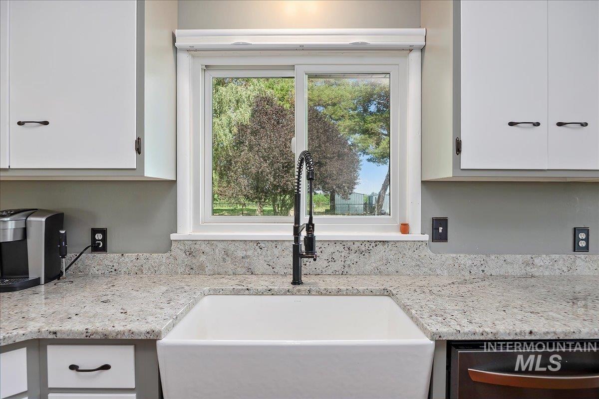 249 W 500 S, Jerome, Idaho 83338, 4 Bedrooms, 3 Bathrooms, Residential For Sale, Price $825,000, 98956174