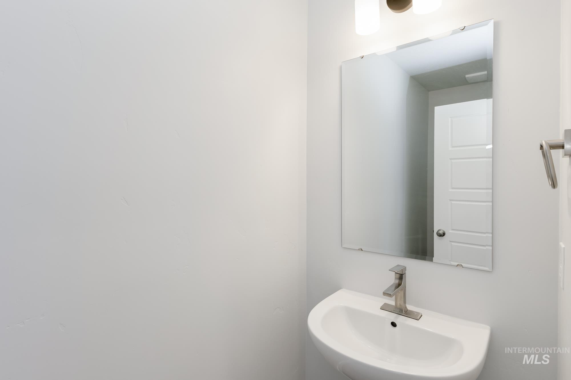 2326 N Carly Ave, Star, Idaho 83669, 4 Bedrooms, 2.5 Bathrooms, Residential For Sale, Price $454,990,MLS 98956186