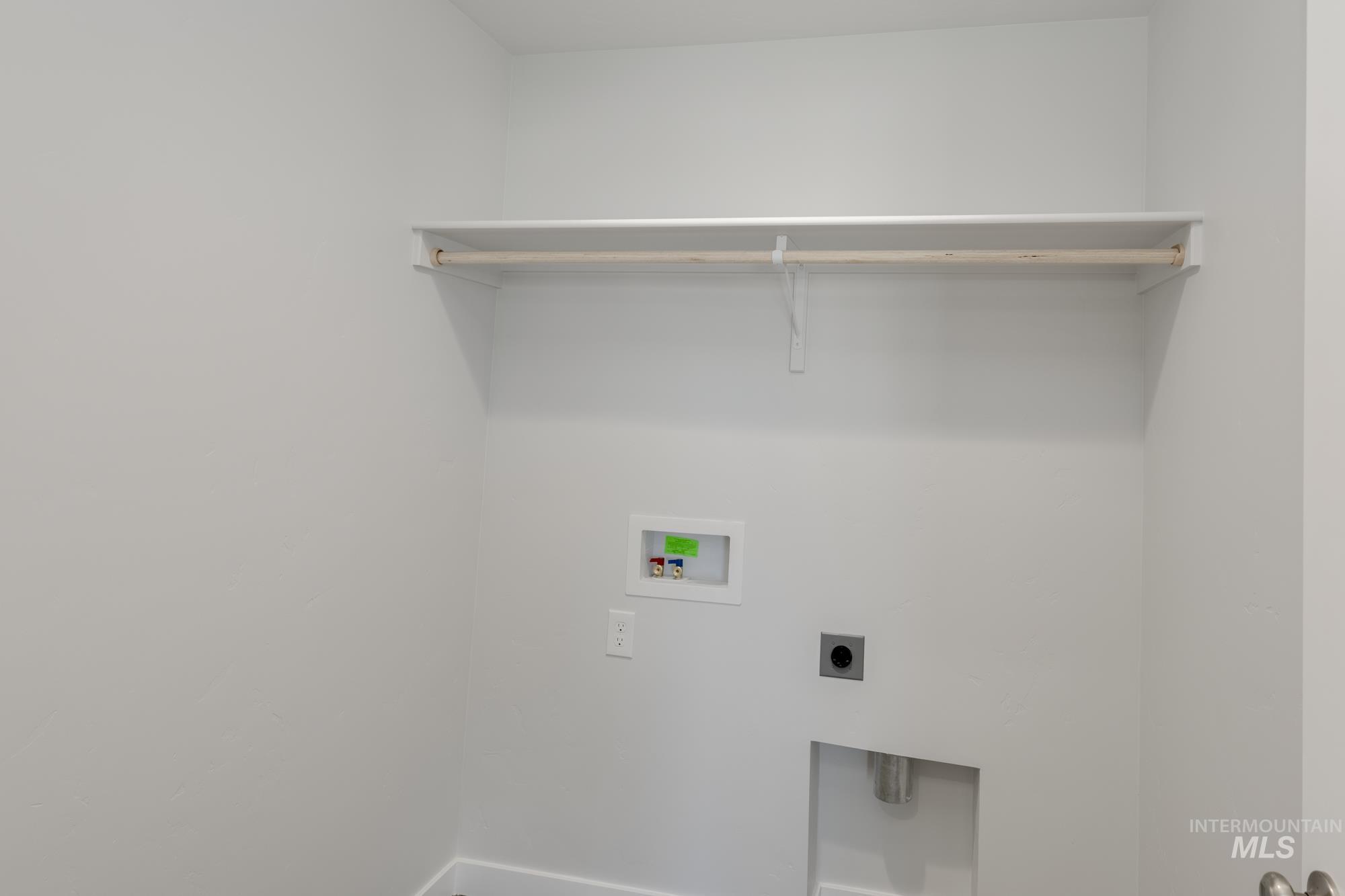 2326 N Carly Ave, Star, Idaho 83669, 4 Bedrooms, 2.5 Bathrooms, Residential For Sale, Price $454,990,MLS 98956186