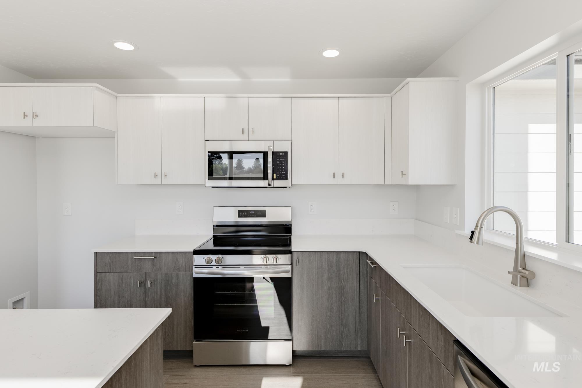 2326 N Carly Ave, Star, Idaho 83669, 4 Bedrooms, 2.5 Bathrooms, Residential For Sale, Price $454,990,MLS 98956186