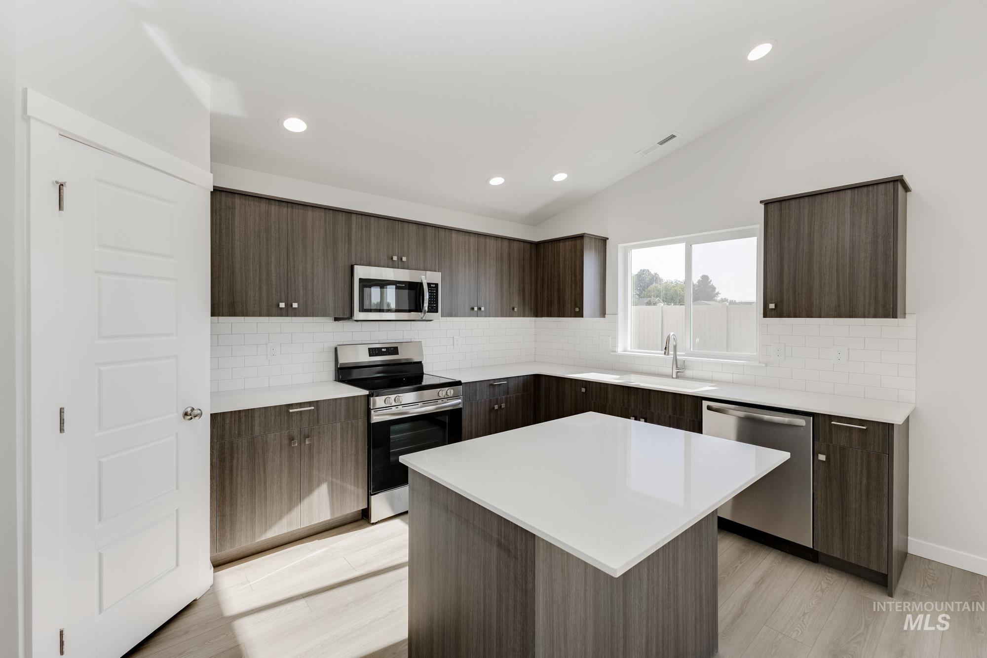 2304 N Carly Ave, Star, Idaho 83669, 4 Bedrooms, 2 Bathrooms, Residential For Sale, Price $480,990,MLS 98956187