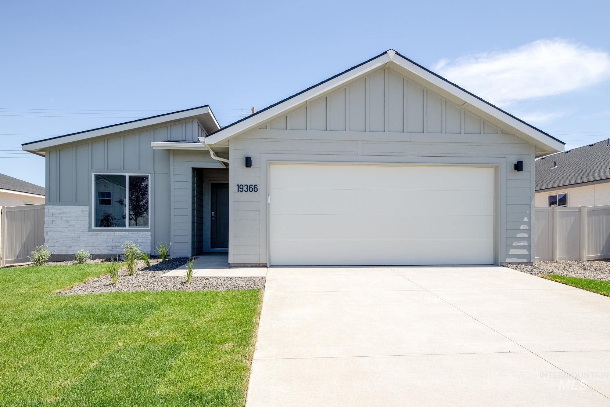 19366 Schooner Ave, Caldwell, Idaho 83605, 3 Bedrooms, 2 Bathrooms, Residential For Sale, Price $375,990,MLS 98956193
