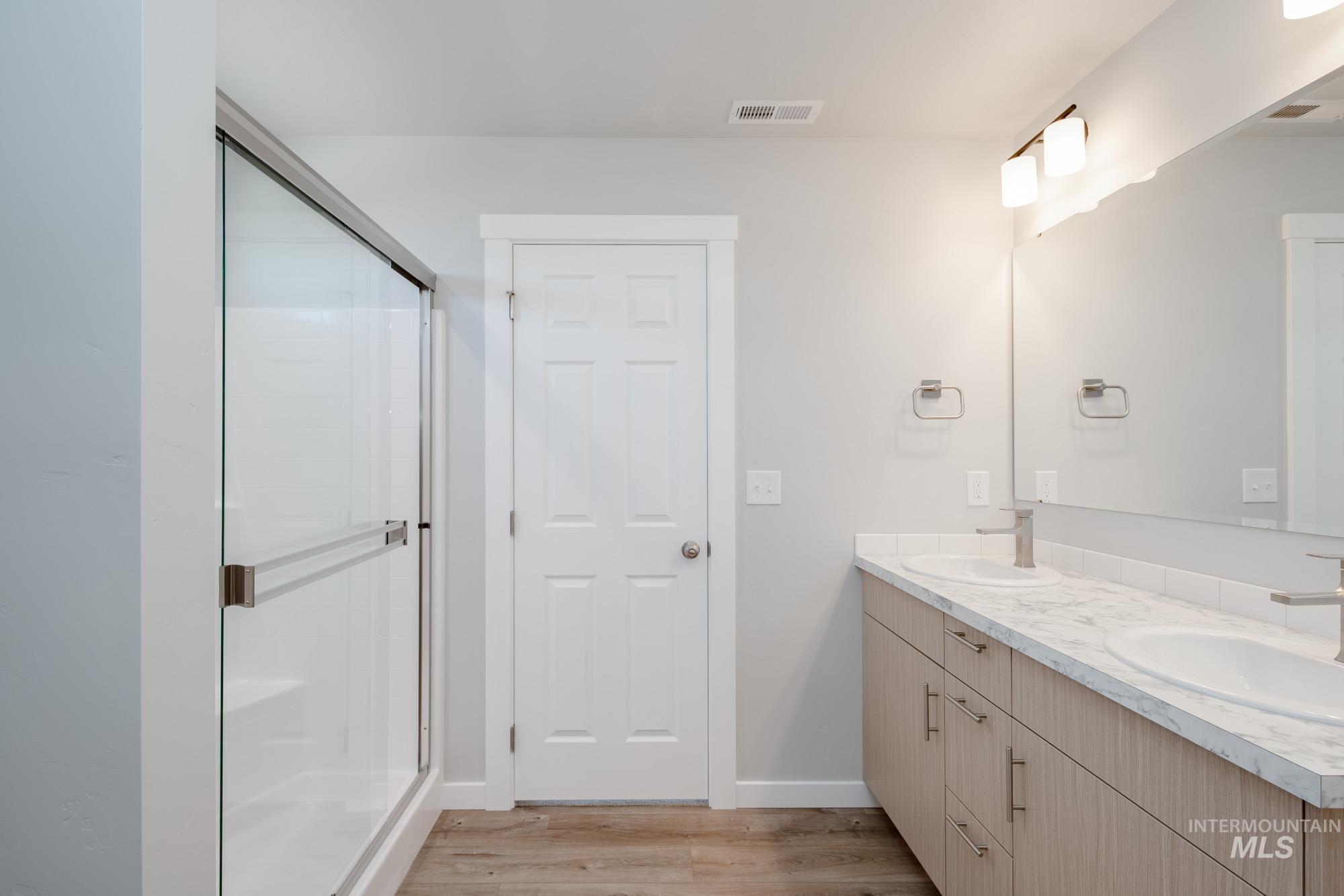 19366 Schooner Ave, Caldwell, Idaho 83605, 3 Bedrooms, 2 Bathrooms, Residential For Sale, Price $375,990,MLS 98956193