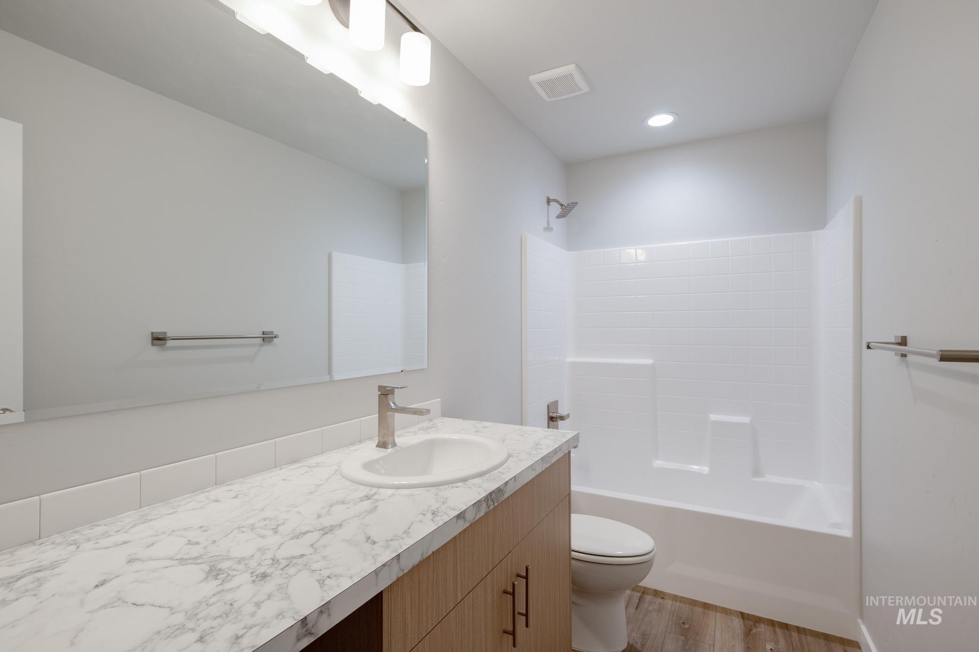 19366 Schooner Ave, Caldwell, Idaho 83605, 3 Bedrooms, 2 Bathrooms, Residential For Sale, Price $375,990,MLS 98956193