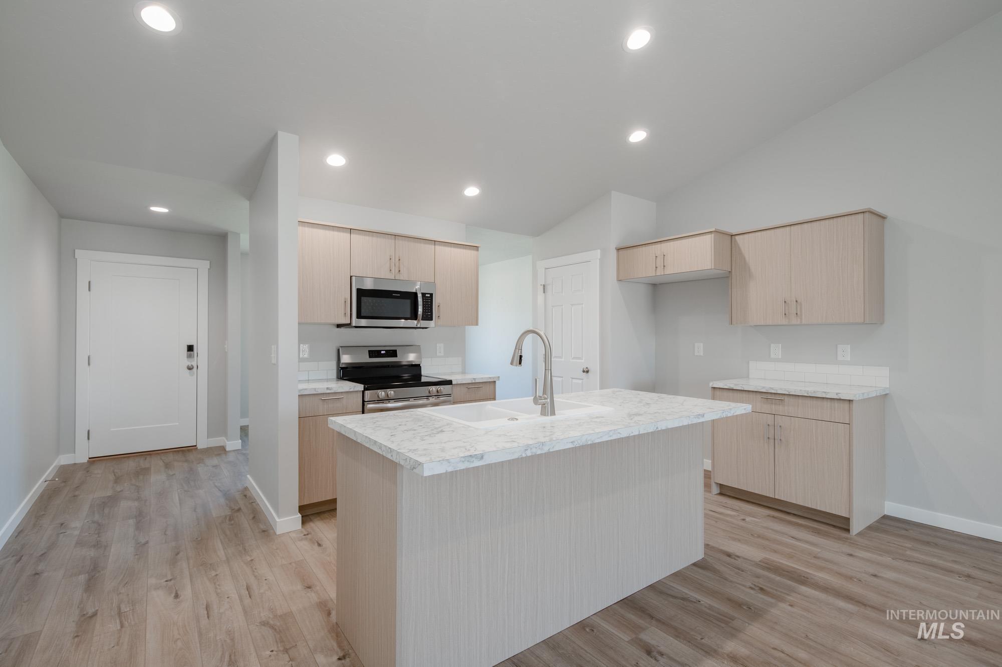 19366 Schooner Ave, Caldwell, Idaho 83605, 3 Bedrooms, 2 Bathrooms, Residential For Sale, Price $375,990,MLS 98956193