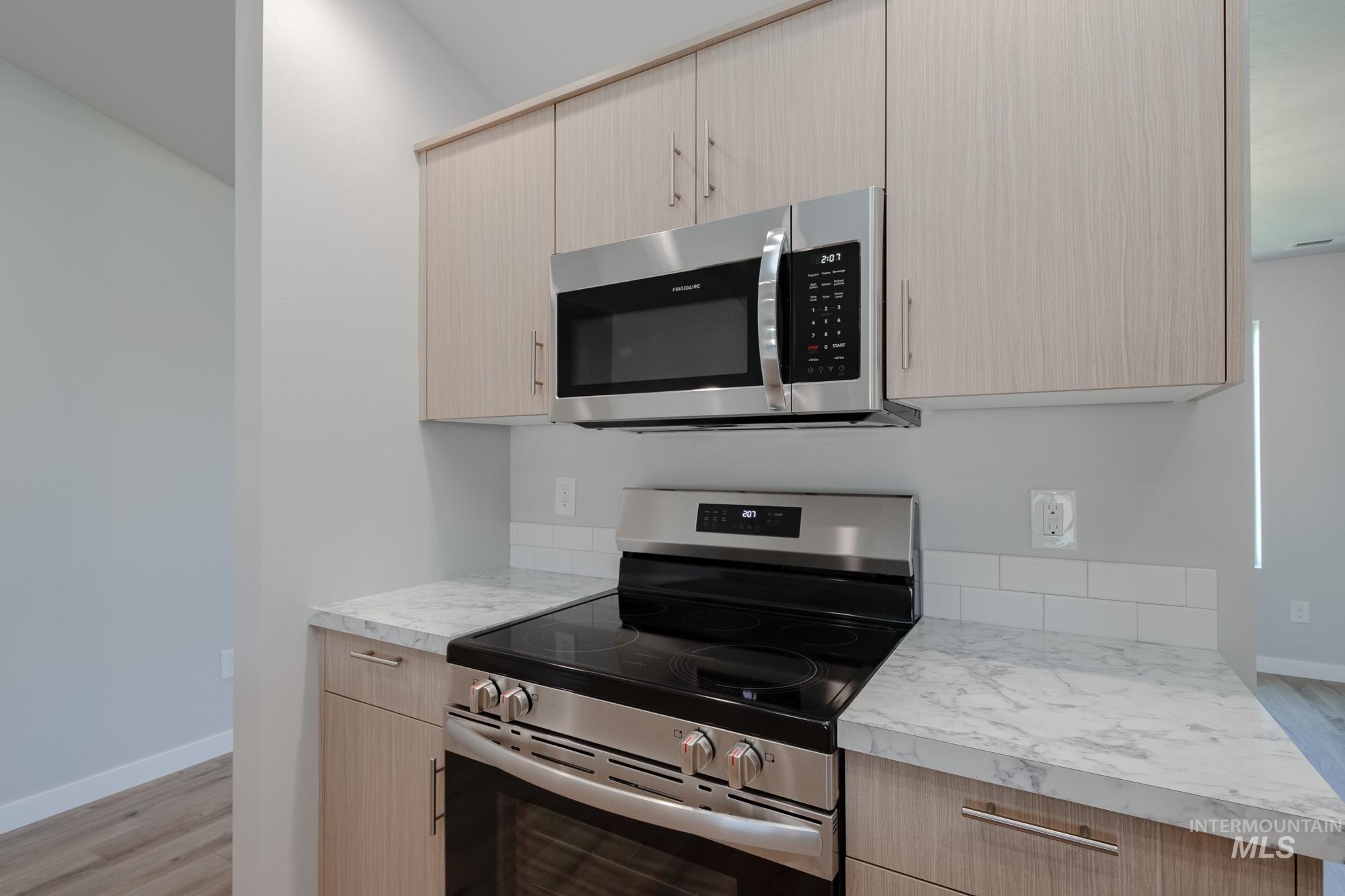 19366 Schooner Ave, Caldwell, Idaho 83605, 3 Bedrooms, 2 Bathrooms, Residential For Sale, Price $375,990,MLS 98956193