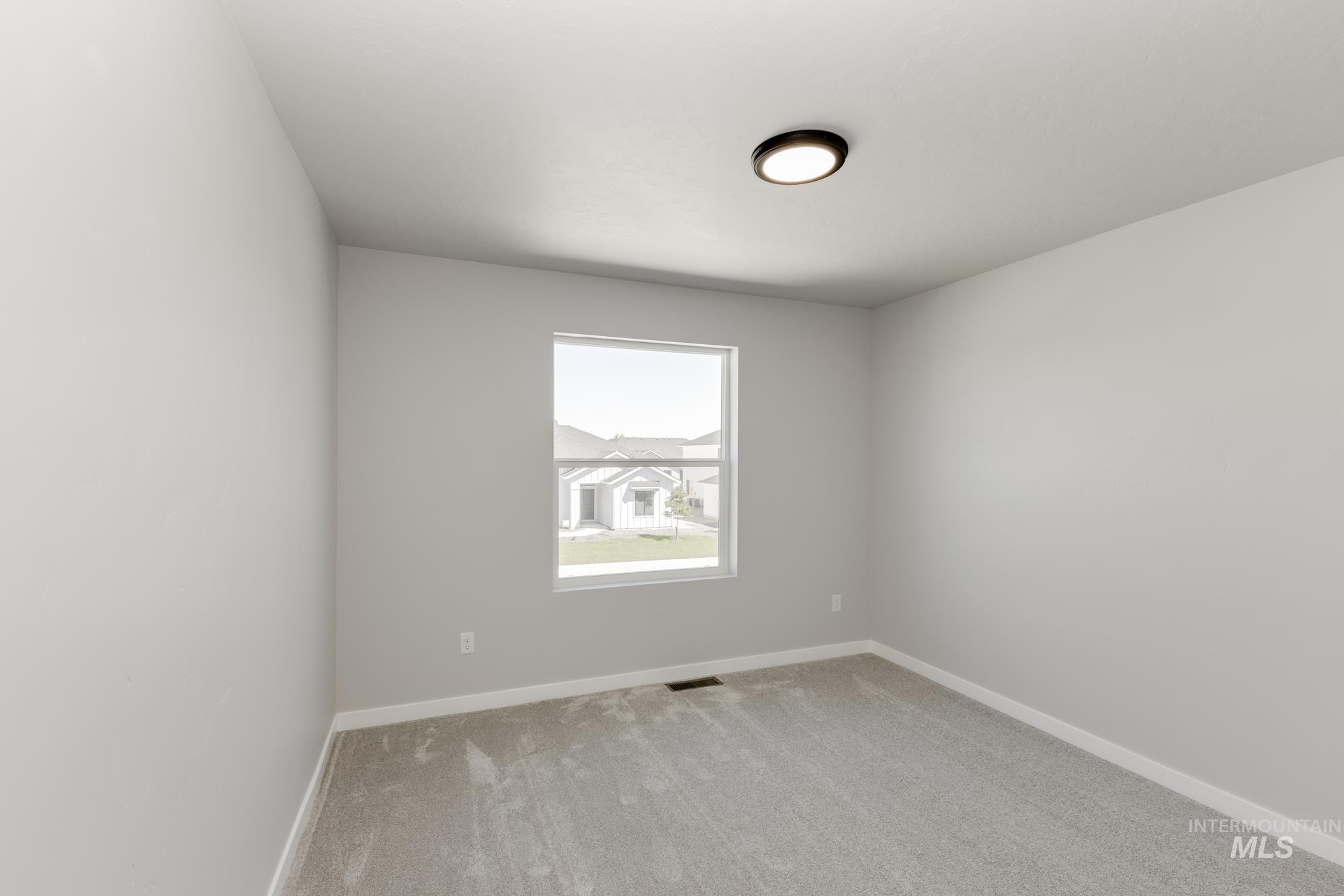 685 W Striped Owl St, Kuna, Idaho 83634, 5 Bedrooms, 3 Bathrooms, Residential For Sale, Price $499,990,MLS 98956205