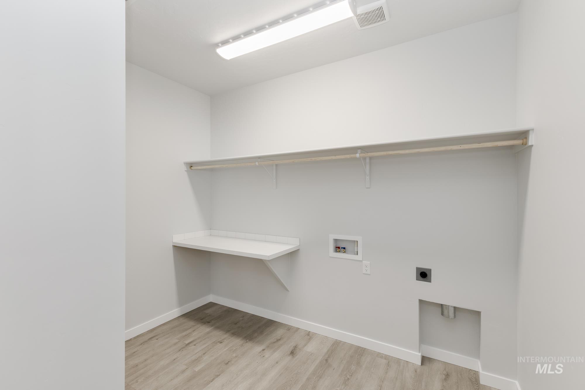 684 W Striped Owl St, Kuna, Idaho 83634, 4 Bedrooms, 2 Bathrooms, Residential For Sale, Price $534,990,MLS 98956207