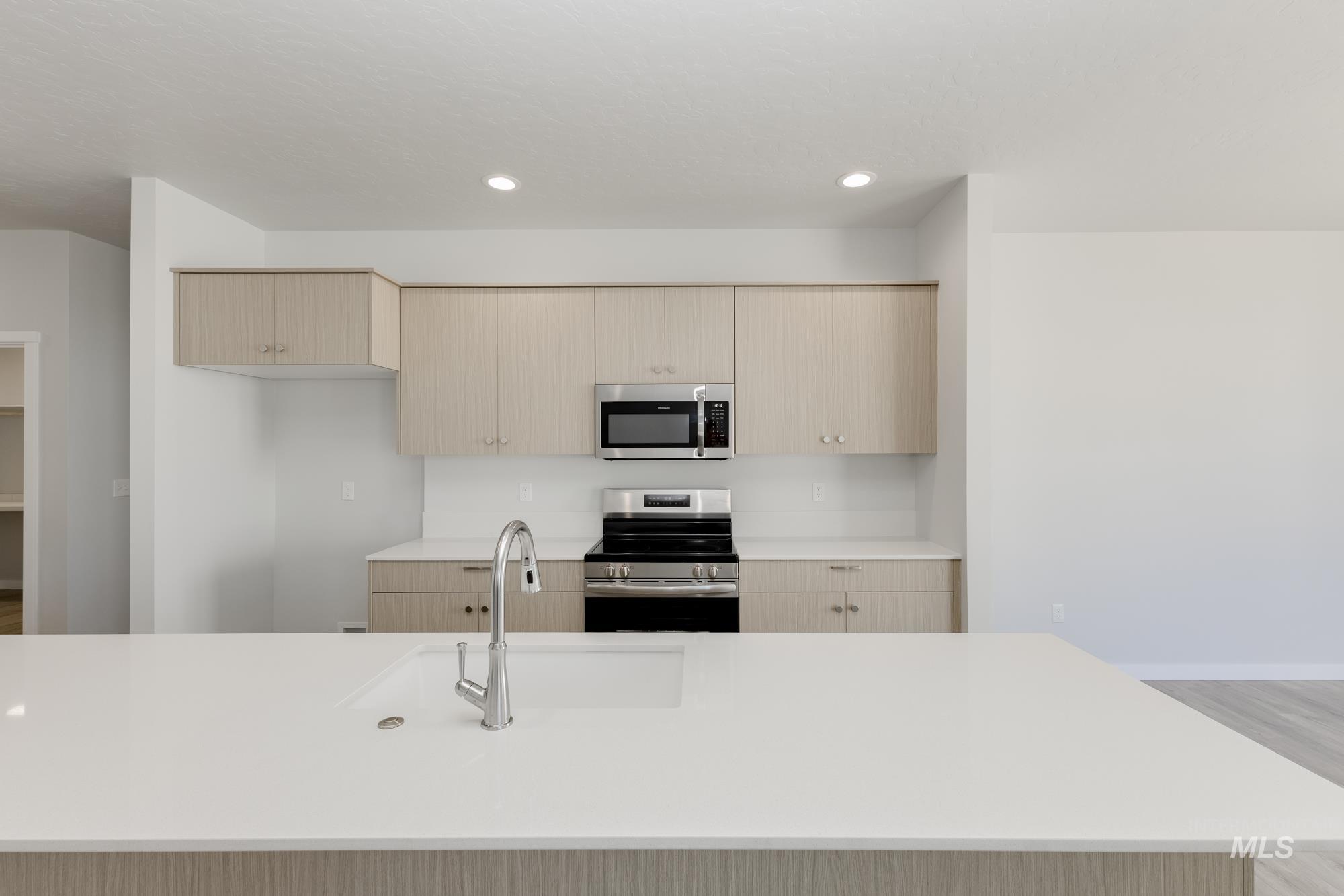 684 W Striped Owl St, Kuna, Idaho 83634, 4 Bedrooms, 2 Bathrooms, Residential For Sale, Price $534,990,MLS 98956207