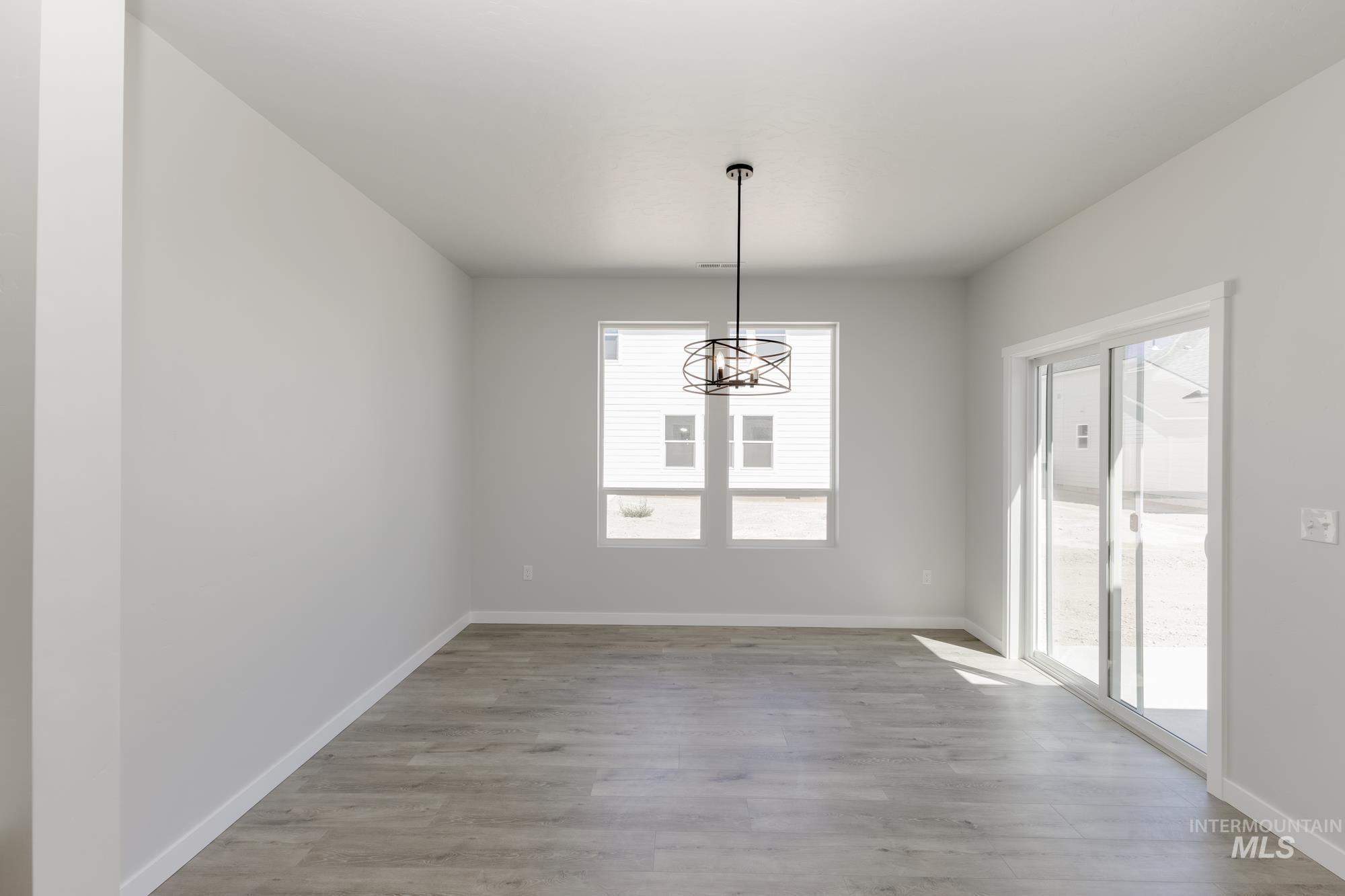 684 W Striped Owl St, Kuna, Idaho 83634, 4 Bedrooms, 2 Bathrooms, Residential For Sale, Price $534,990,MLS 98956207