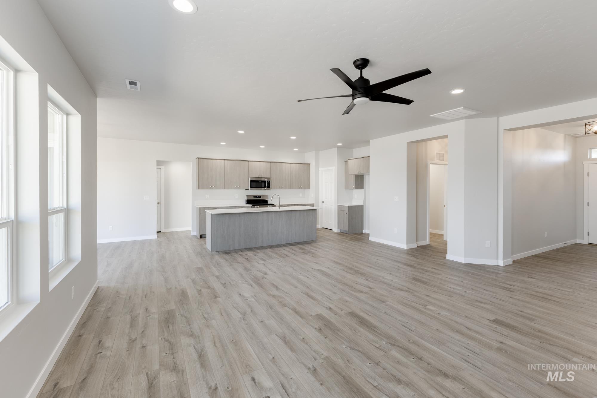 702 W Striped Owl St, Kuna, Idaho 83634, 4 Bedrooms, 2 Bathrooms, Residential For Sale, Price $519,990,MLS 98956208