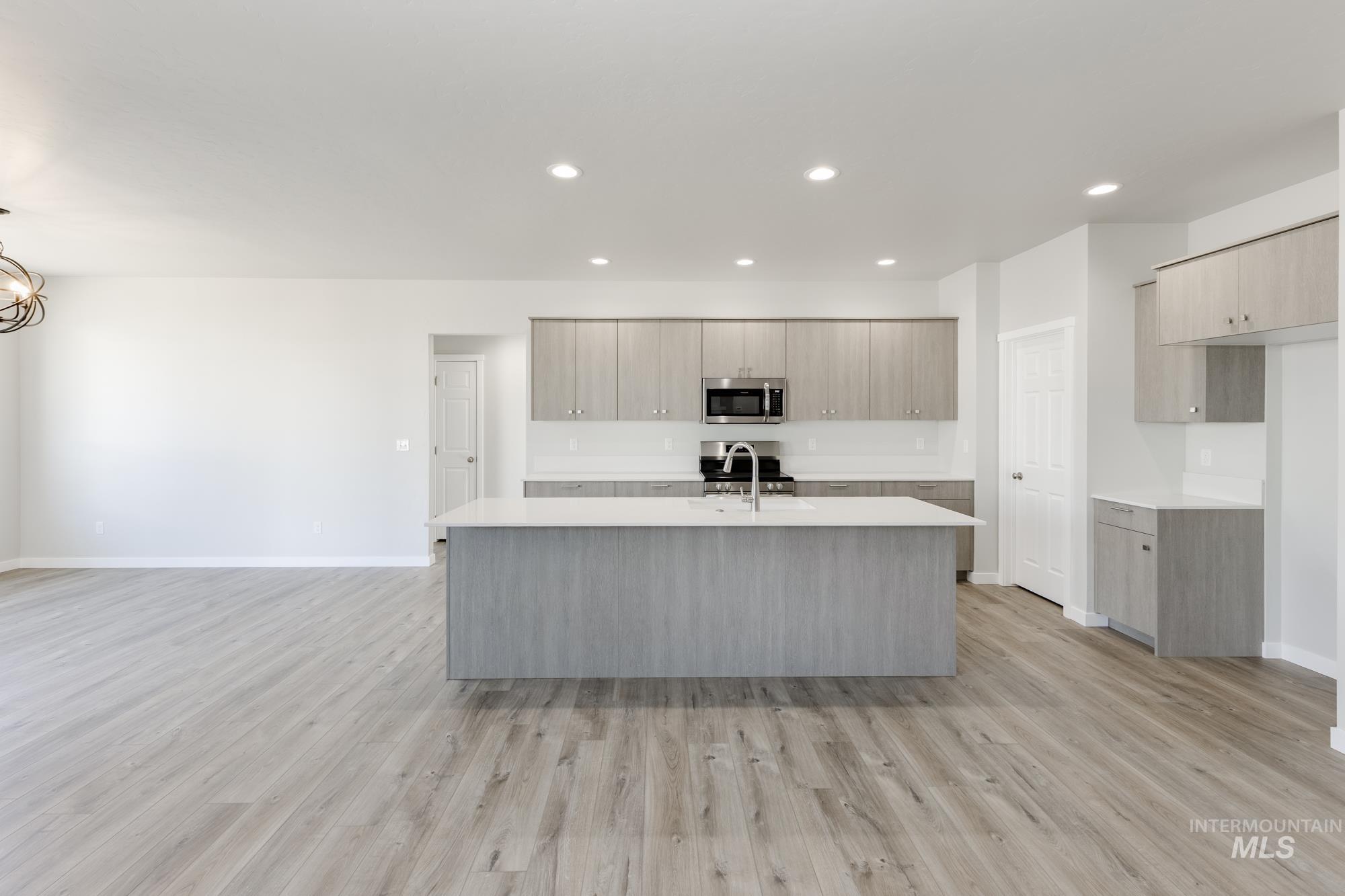 702 W Striped Owl St, Kuna, Idaho 83634, 4 Bedrooms, 2 Bathrooms, Residential For Sale, Price $519,990,MLS 98956208