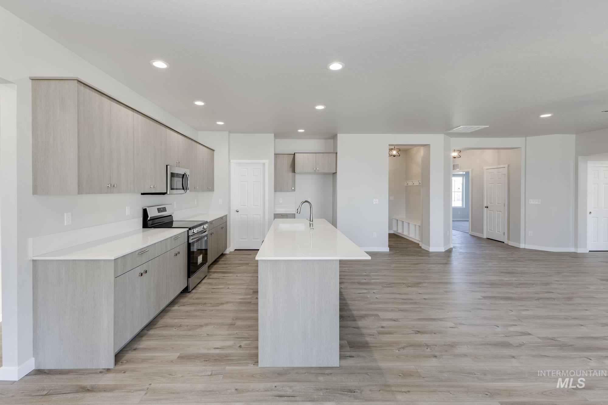 702 W Striped Owl St, Kuna, Idaho 83634, 4 Bedrooms, 2 Bathrooms, Residential For Sale, Price $519,990,MLS 98956208