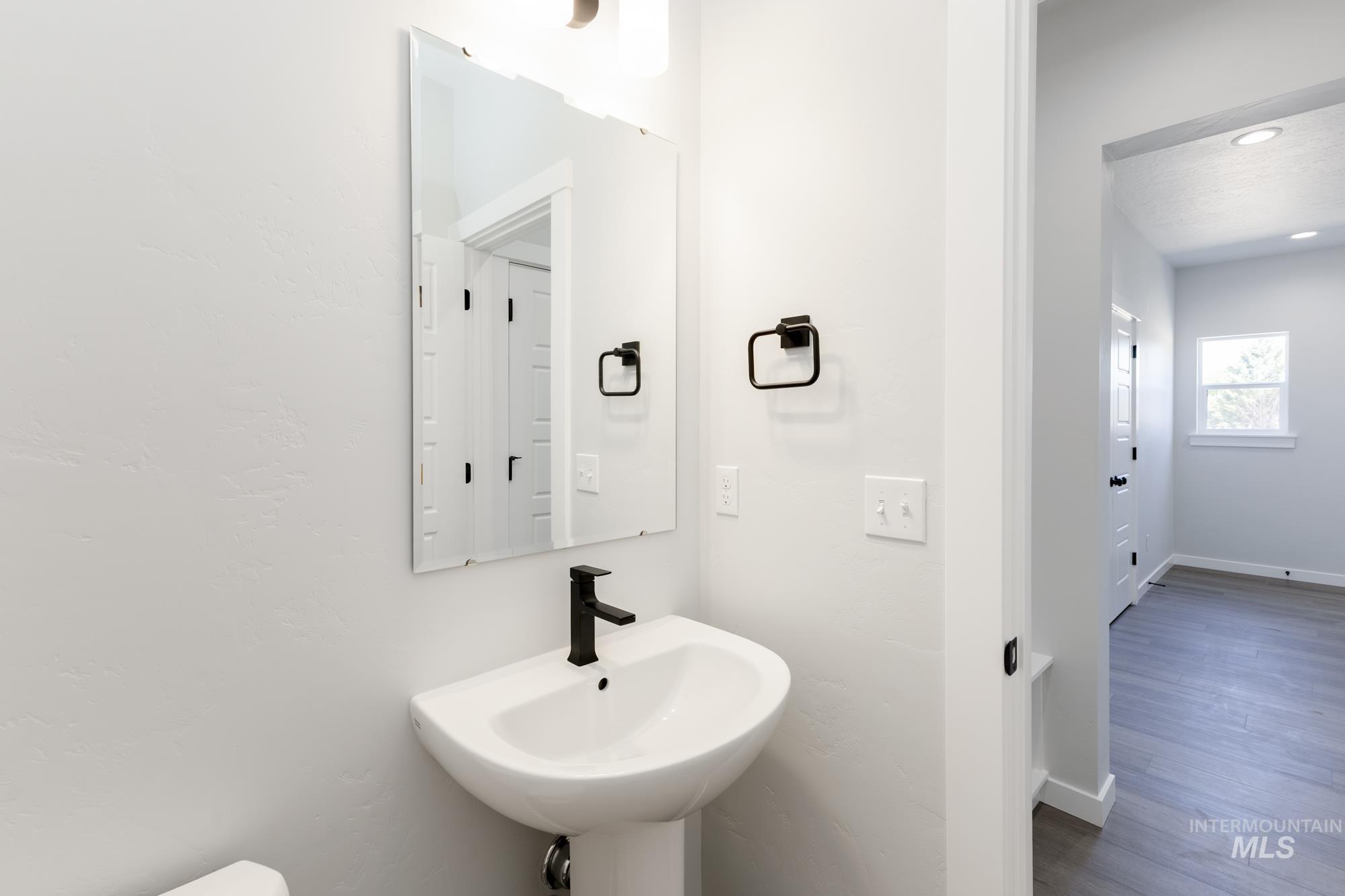 4274 E Kalinga St, Meridian, Idaho 83642, 3 Bedrooms, 2.5 Bathrooms, Residential For Sale, Price $437,990,MLS 98956211