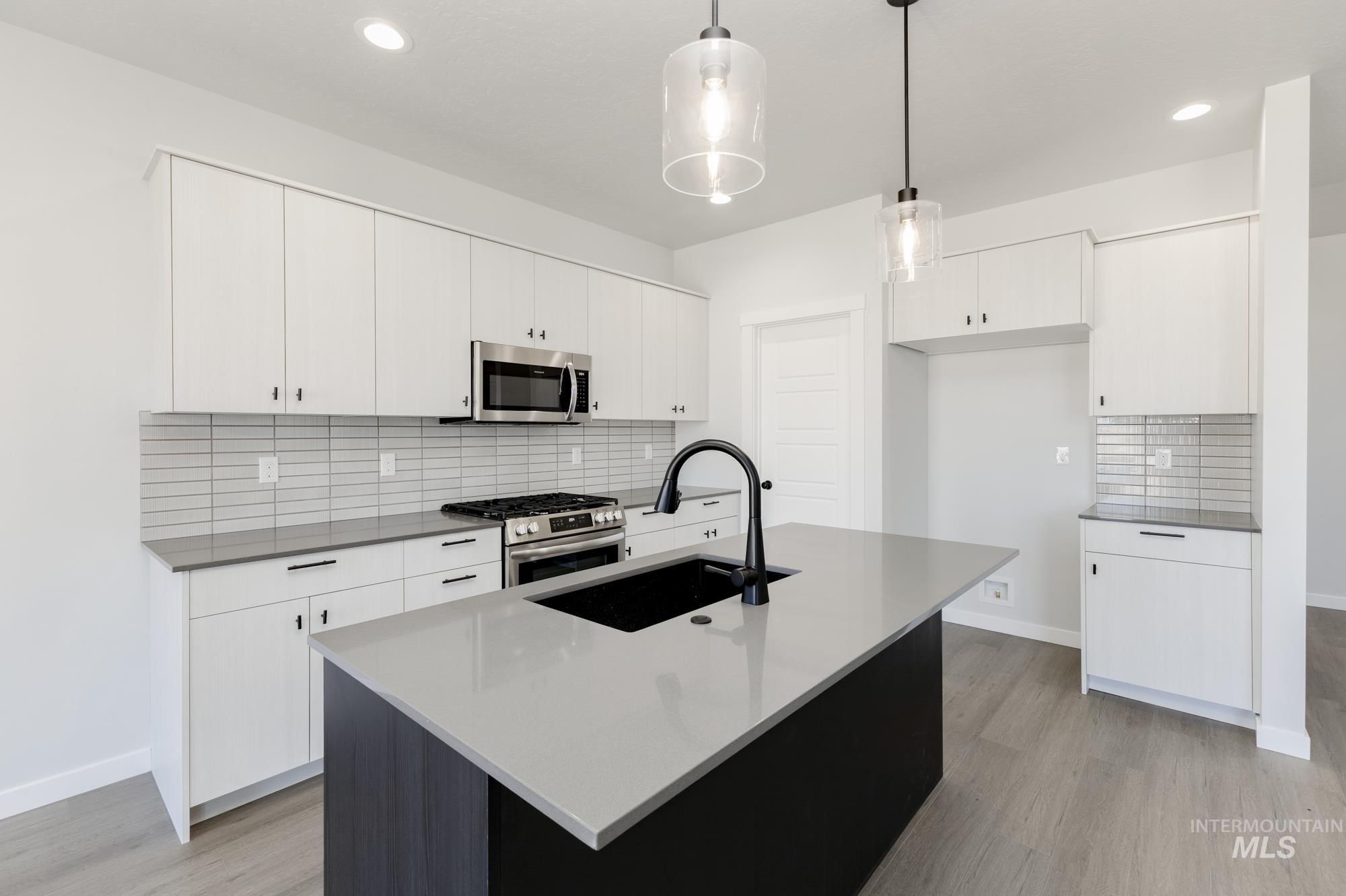 4274 E Kalinga St, Meridian, Idaho 83642, 3 Bedrooms, 2.5 Bathrooms, Residential For Sale, Price $437,990,MLS 98956211