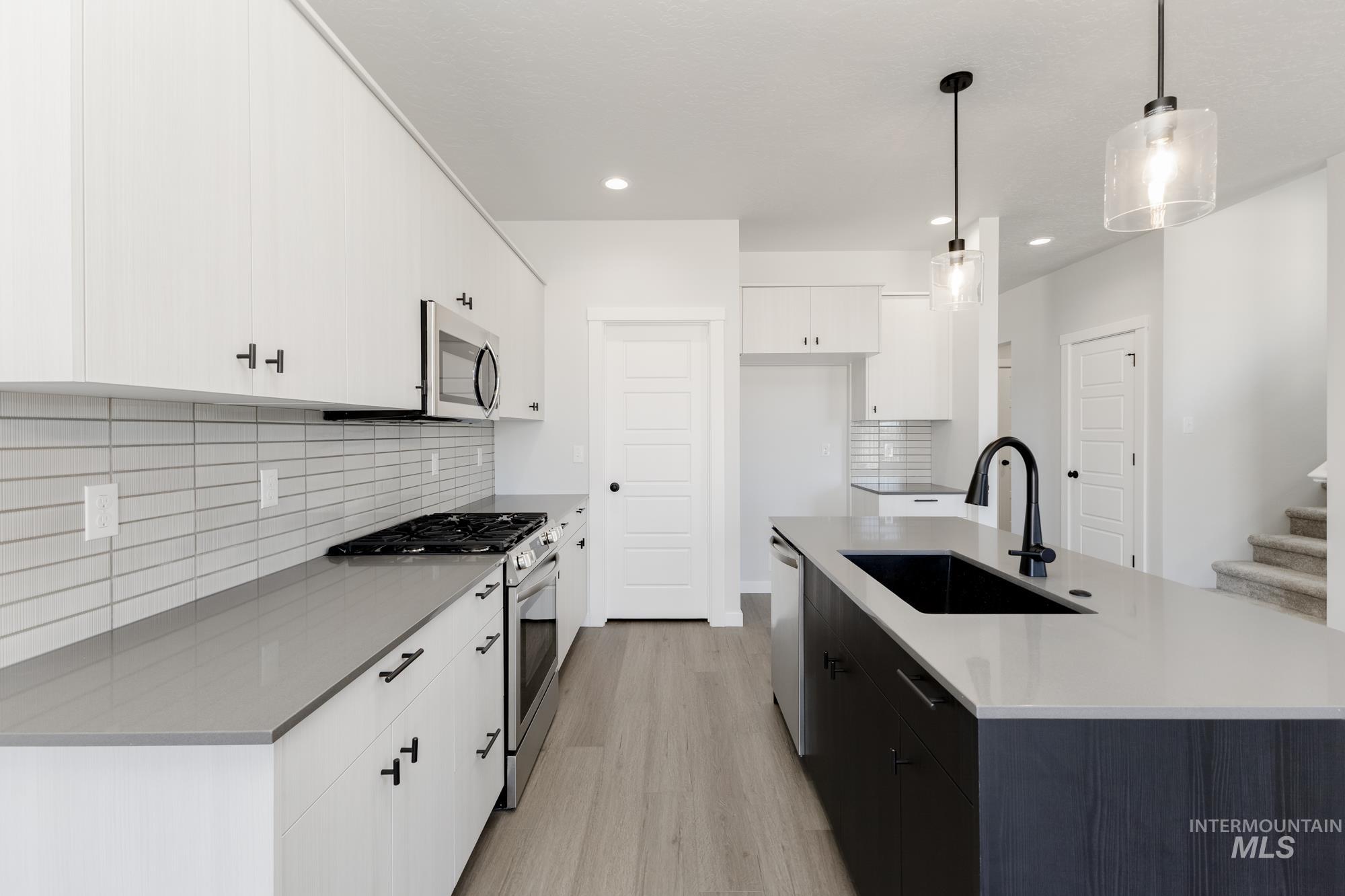 4274 E Kalinga St, Meridian, Idaho 83642, 3 Bedrooms, 2.5 Bathrooms, Residential For Sale, Price $437,990,MLS 98956211