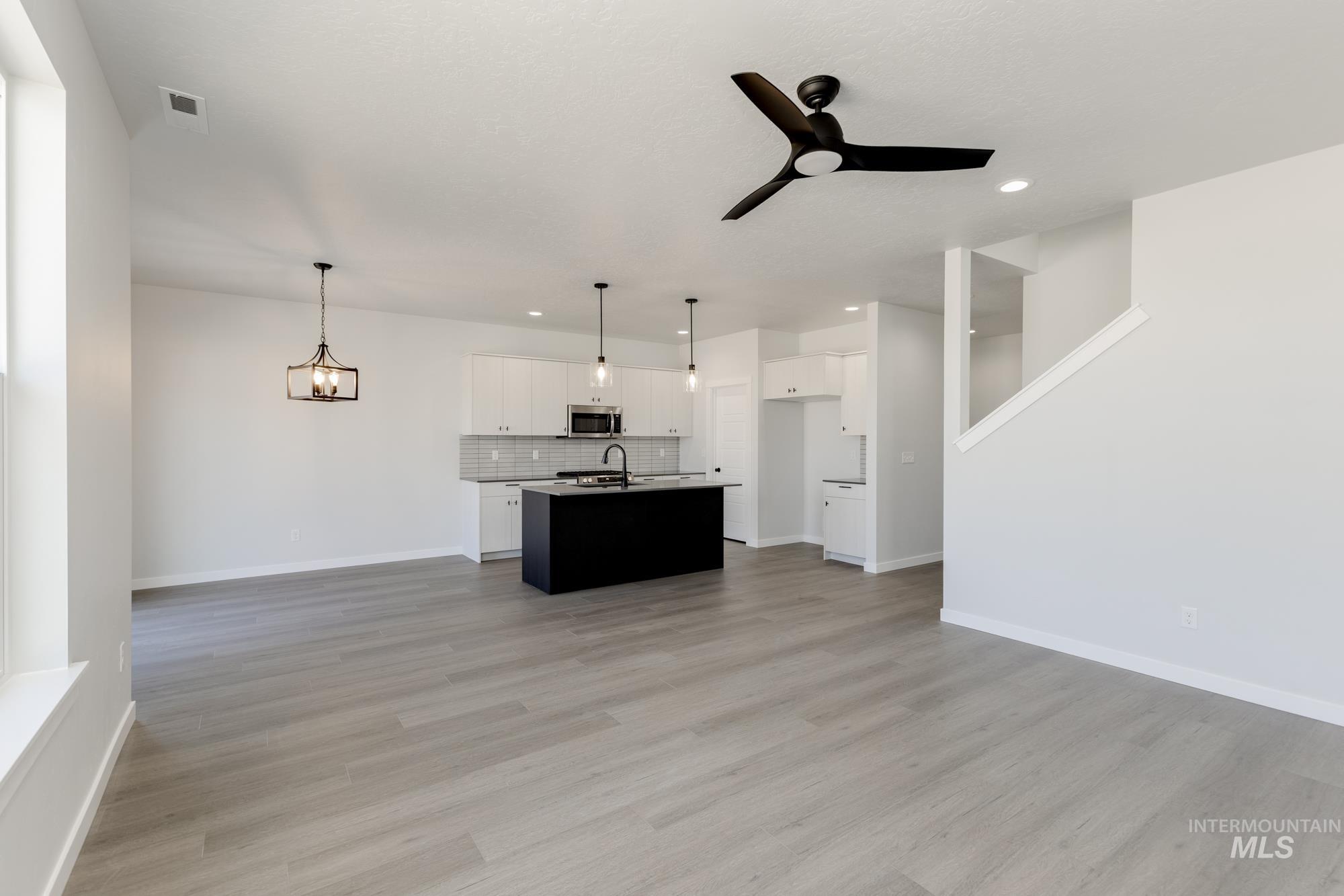 4274 E Kalinga St, Meridian, Idaho 83642, 3 Bedrooms, 2.5 Bathrooms, Residential For Sale, Price $437,990,MLS 98956211