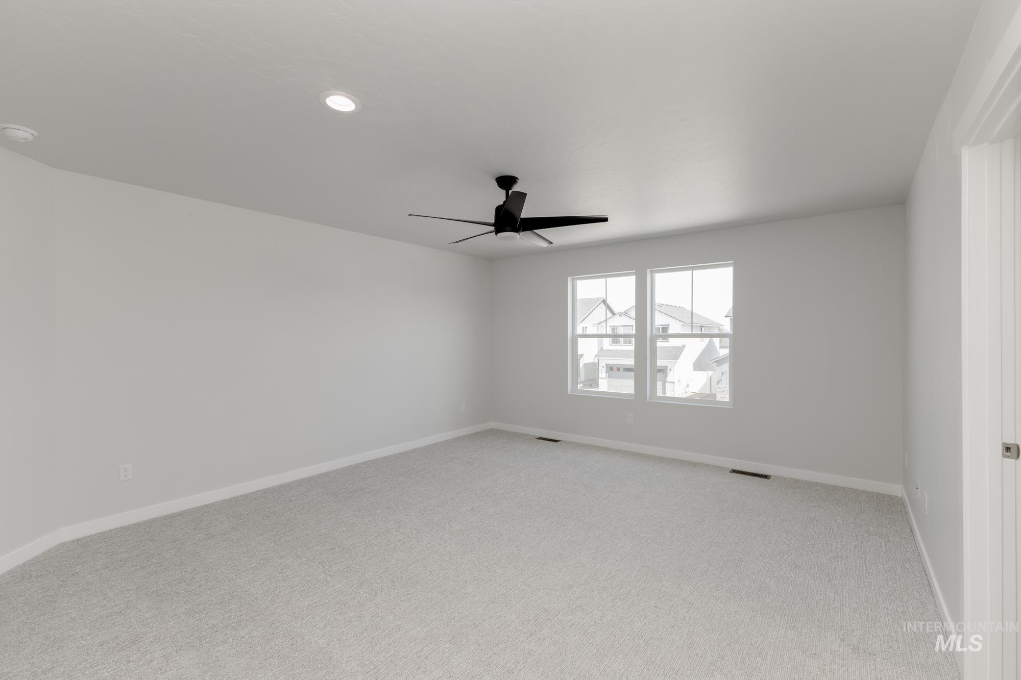 4223 E Woodmurra St, Meridian, Idaho 83642, 3 Bedrooms, 2.5 Bathrooms, Residential For Sale, Price $454,990,MLS 98956212