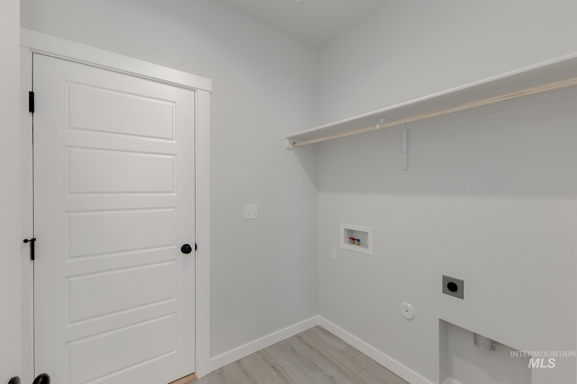 4209 E Woodmurra St, Meridian, Idaho 83642, 3 Bedrooms, 2.5 Bathrooms, Residential For Sale, Price $414,990,MLS 98956213