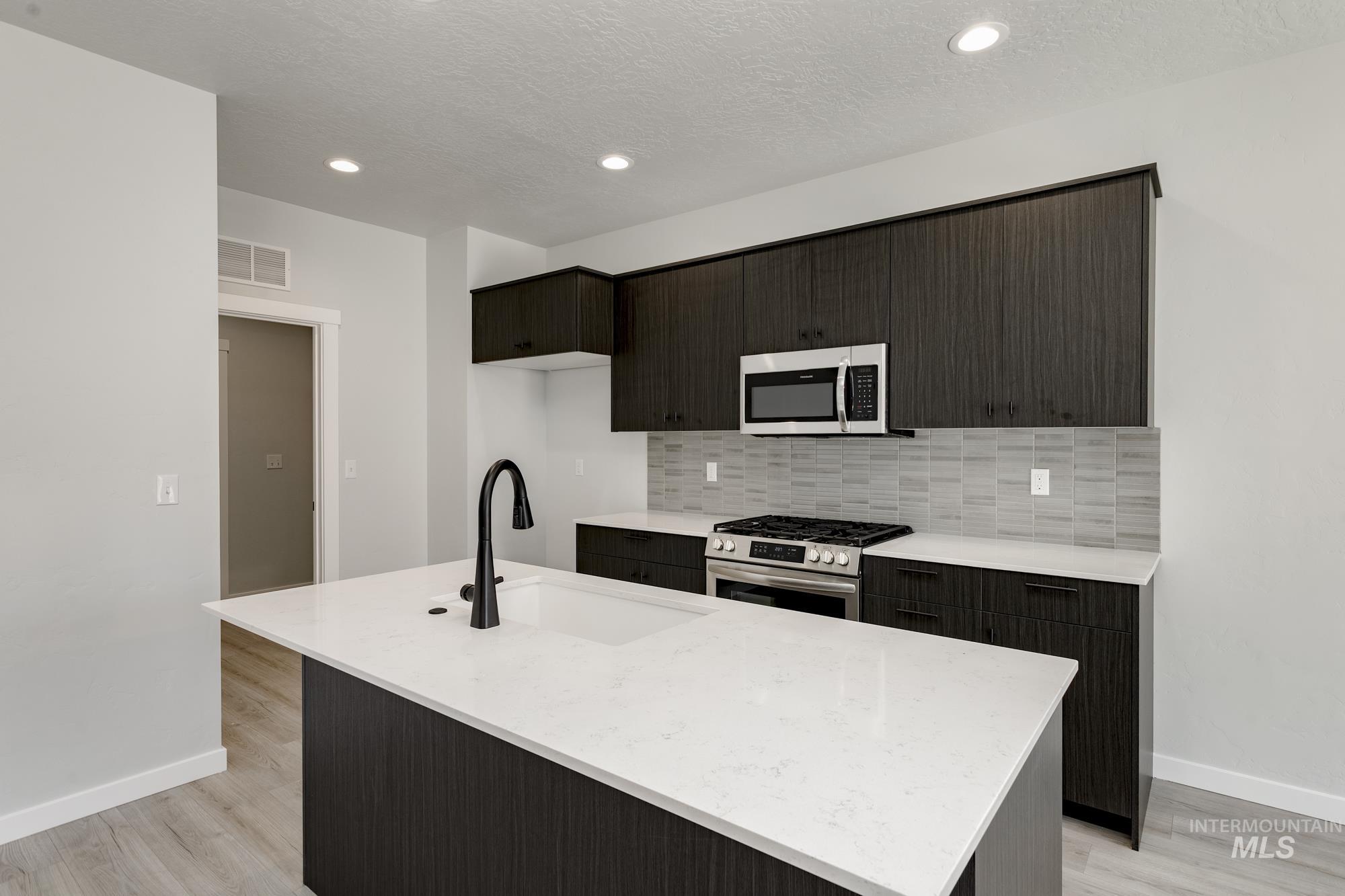 4209 E Woodmurra St, Meridian, Idaho 83642, 3 Bedrooms, 2.5 Bathrooms, Residential For Sale, Price $414,990,MLS 98956213