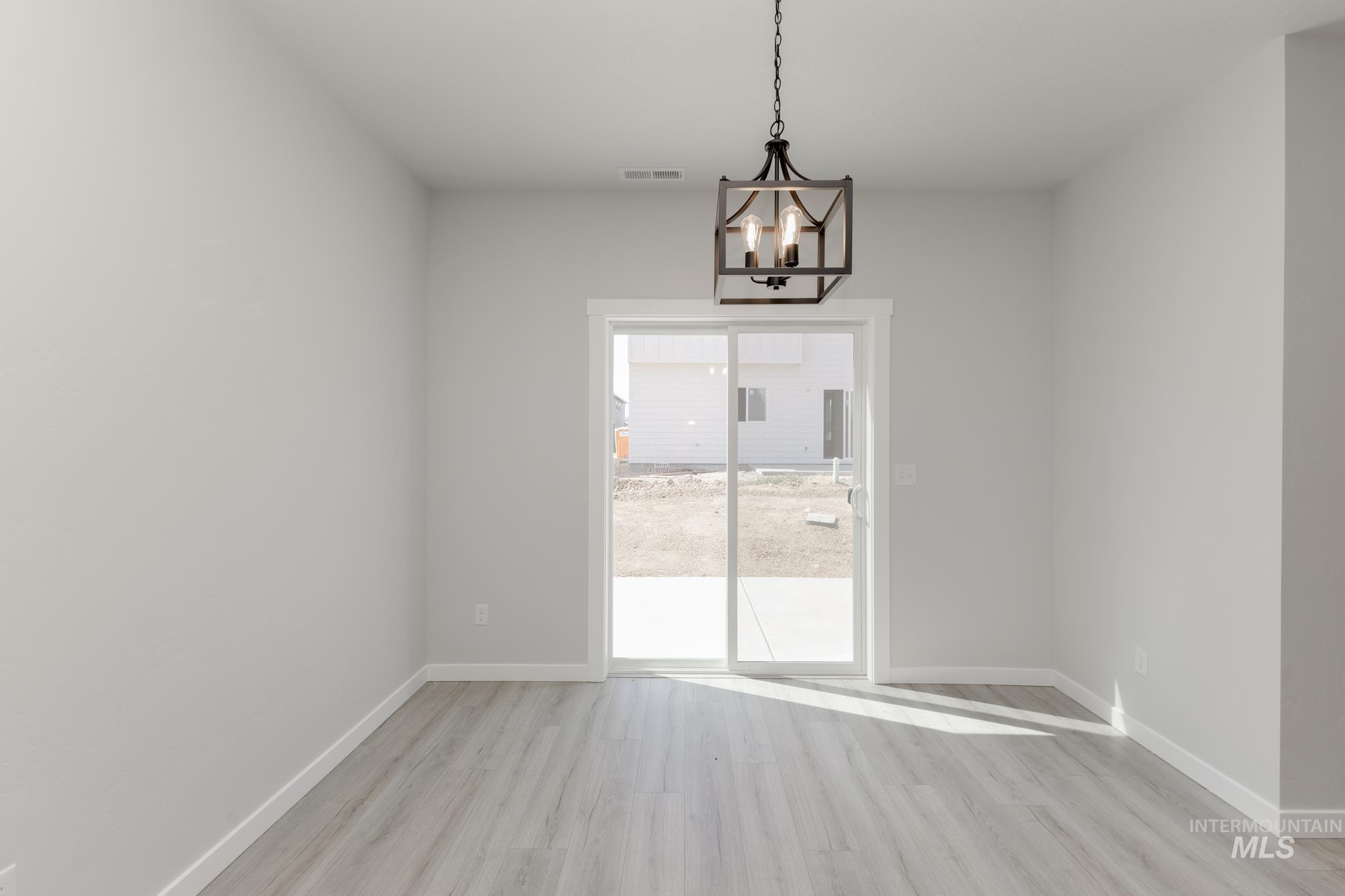 4209 E Woodmurra St, Meridian, Idaho 83642, 3 Bedrooms, 2.5 Bathrooms, Residential For Sale, Price $414,990,MLS 98956213