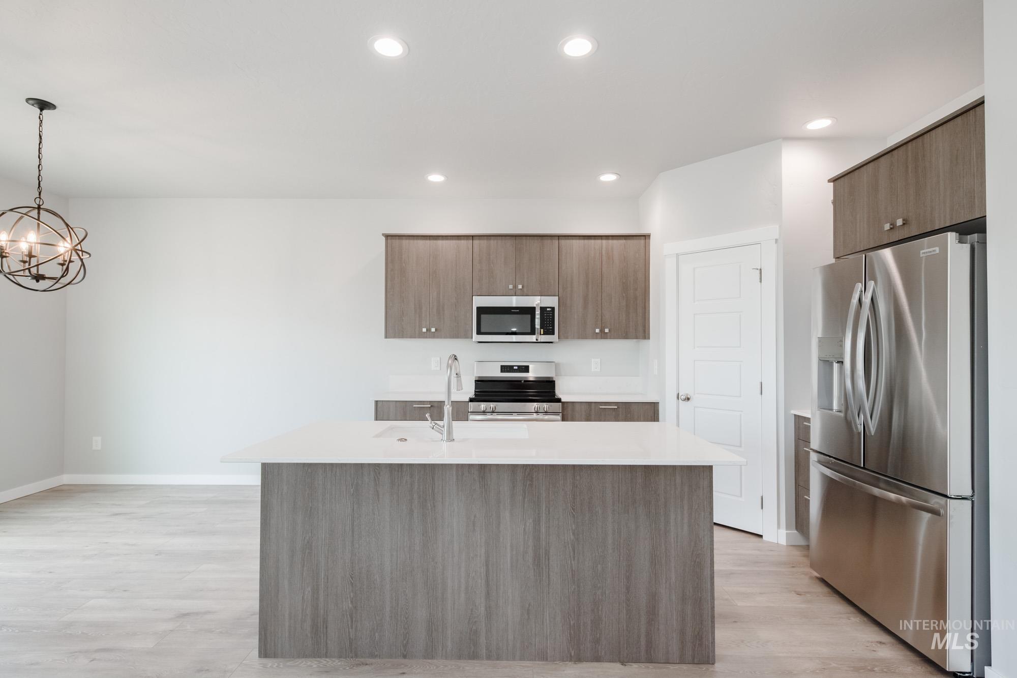 3440 W Morere Dr, Meridian, Idaho 83642, 3 Bedrooms, 2 Bathrooms, Residential For Sale, Price $449,990,MLS 98956222