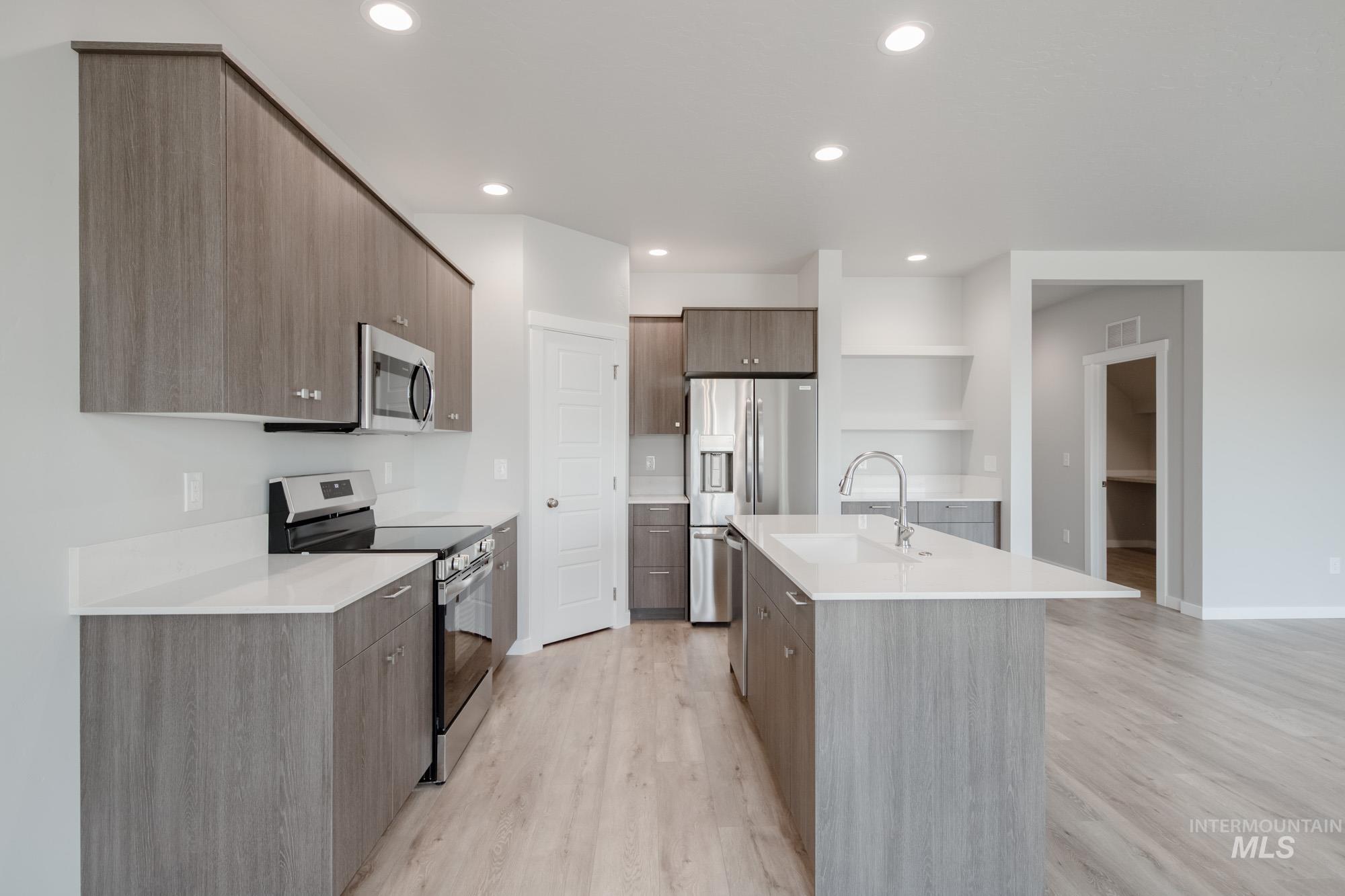 3440 W Morere Dr, Meridian, Idaho 83642, 3 Bedrooms, 2 Bathrooms, Residential For Sale, Price $449,990,MLS 98956222