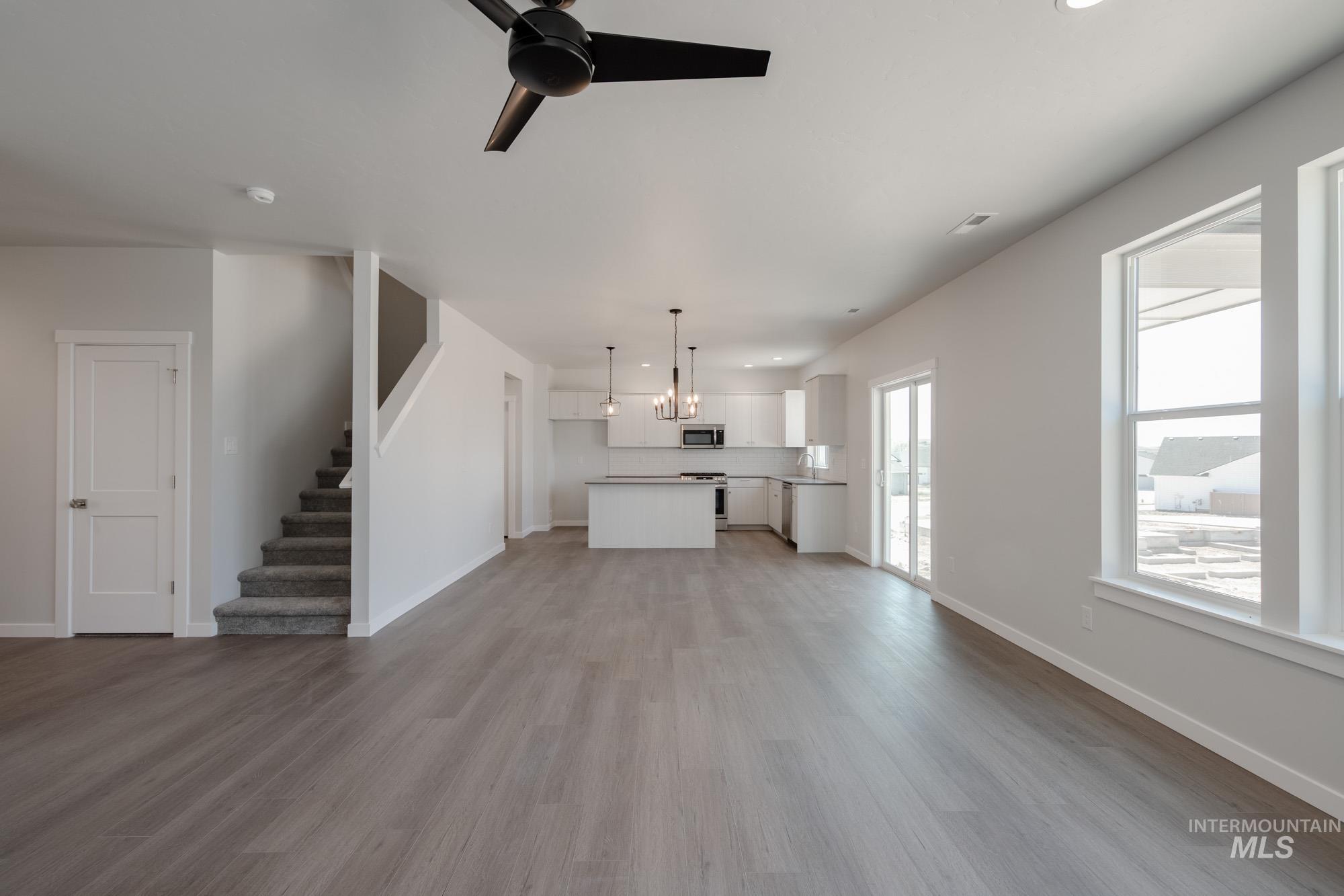 6447 S Sunfish Way, Boise, Idaho 83709, 5 Bedrooms, 3 Bathrooms, Residential For Sale, Price $634,990,MLS 98956230