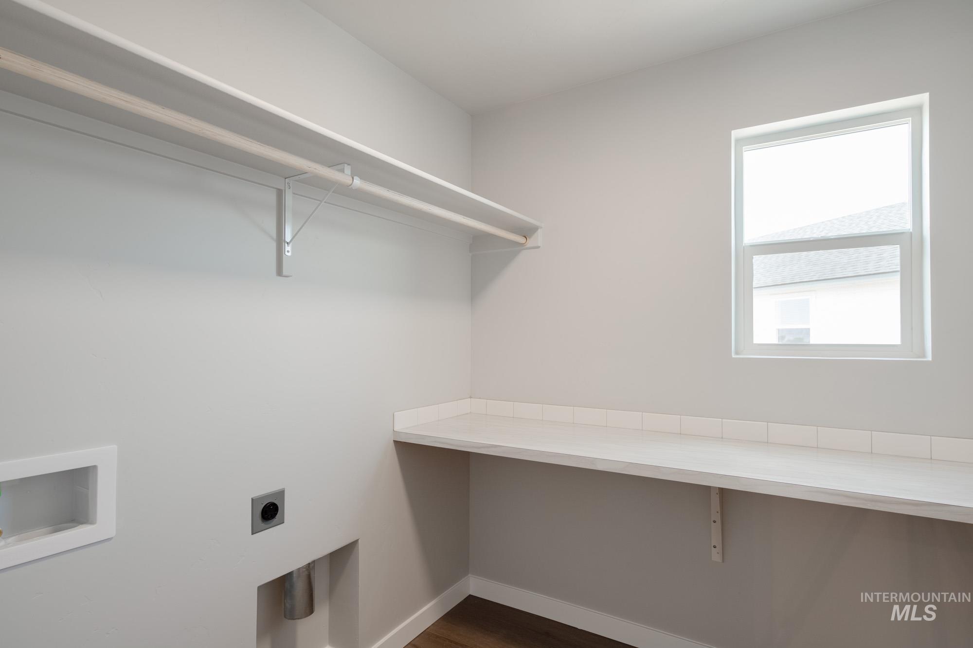 6817 S Old Farm Ave, Meridian, Idaho 83642, 3 Bedrooms, 2.5 Bathrooms, Residential For Sale, Price $414,990,MLS 98956239