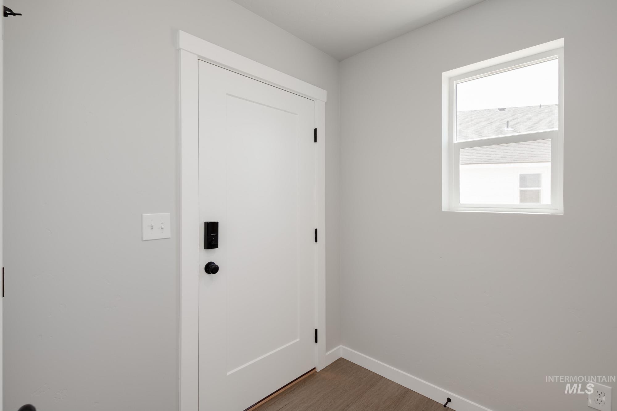 6817 S Old Farm Ave, Meridian, Idaho 83642, 3 Bedrooms, 2.5 Bathrooms, Residential For Sale, Price $414,990,MLS 98956239