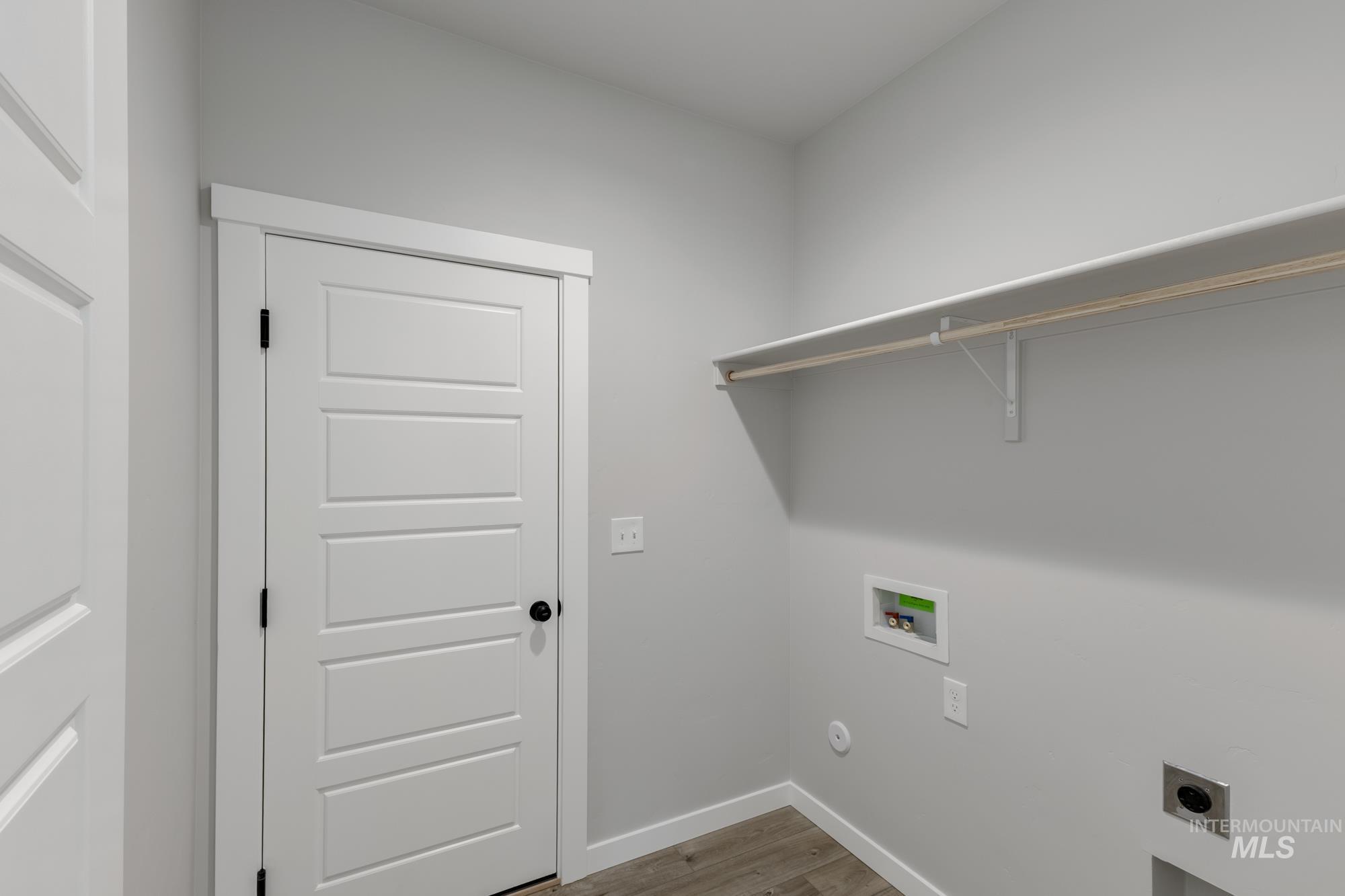 10108 W La Jolla Ct, Boise, Idaho 83709, 3 Bedrooms, 2 Bathrooms, Residential For Sale, Price $489,990,MLS 98956240