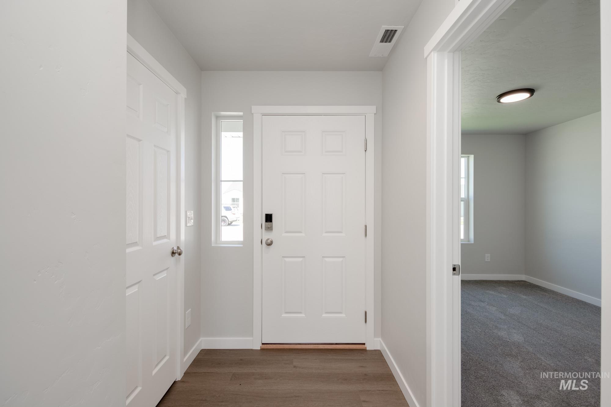 13319 Excavation Dr, Caldwell, Idaho 83607, 4 Bedrooms, 2.5 Bathrooms, Residential For Sale, Price $409,990,MLS 98956249