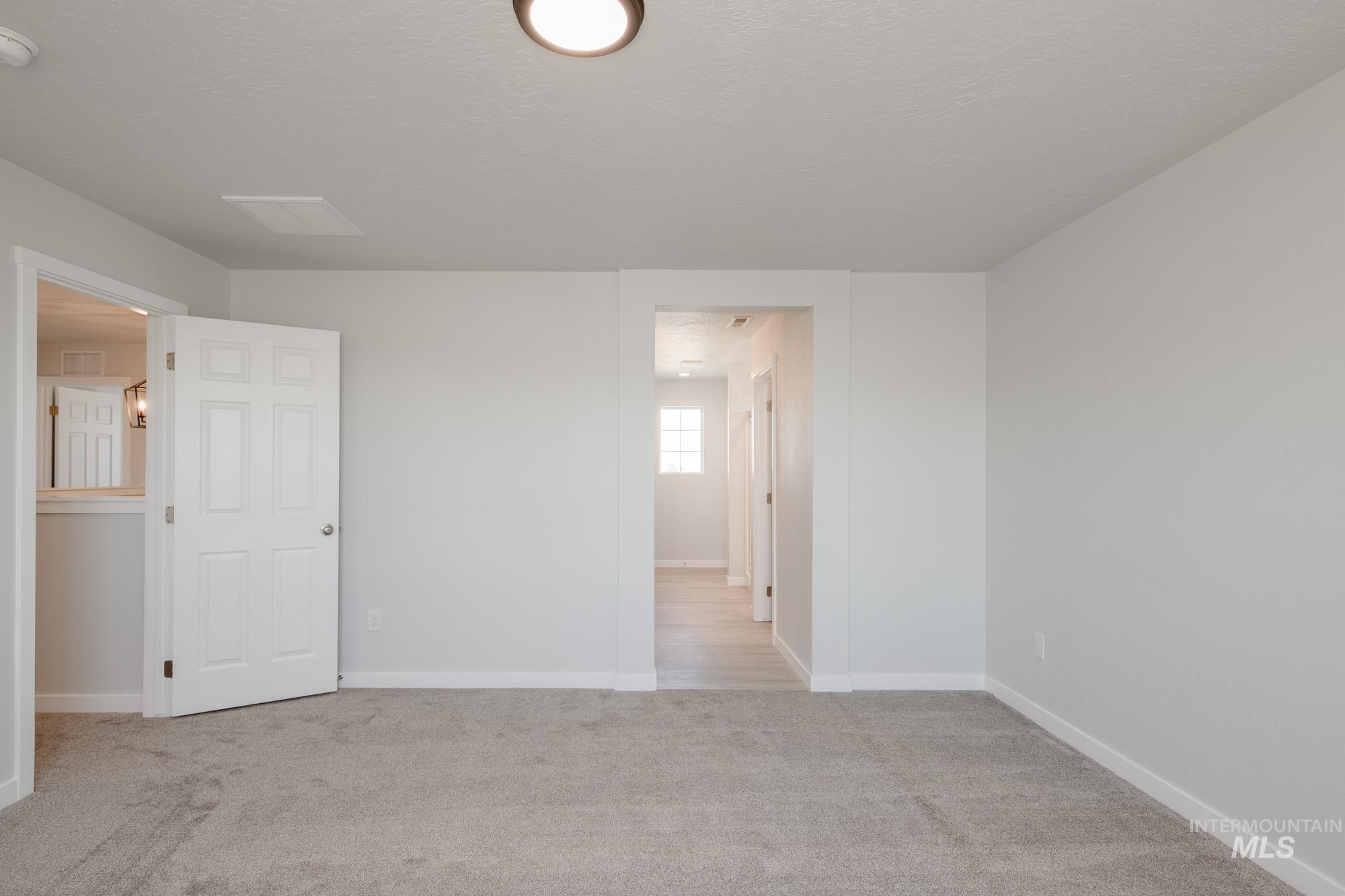 13307 Excavation Dr, Caldwell, Idaho 83607, 4 Bedrooms, 2.5 Bathrooms, Residential For Sale, Price $424,990,MLS 98956250