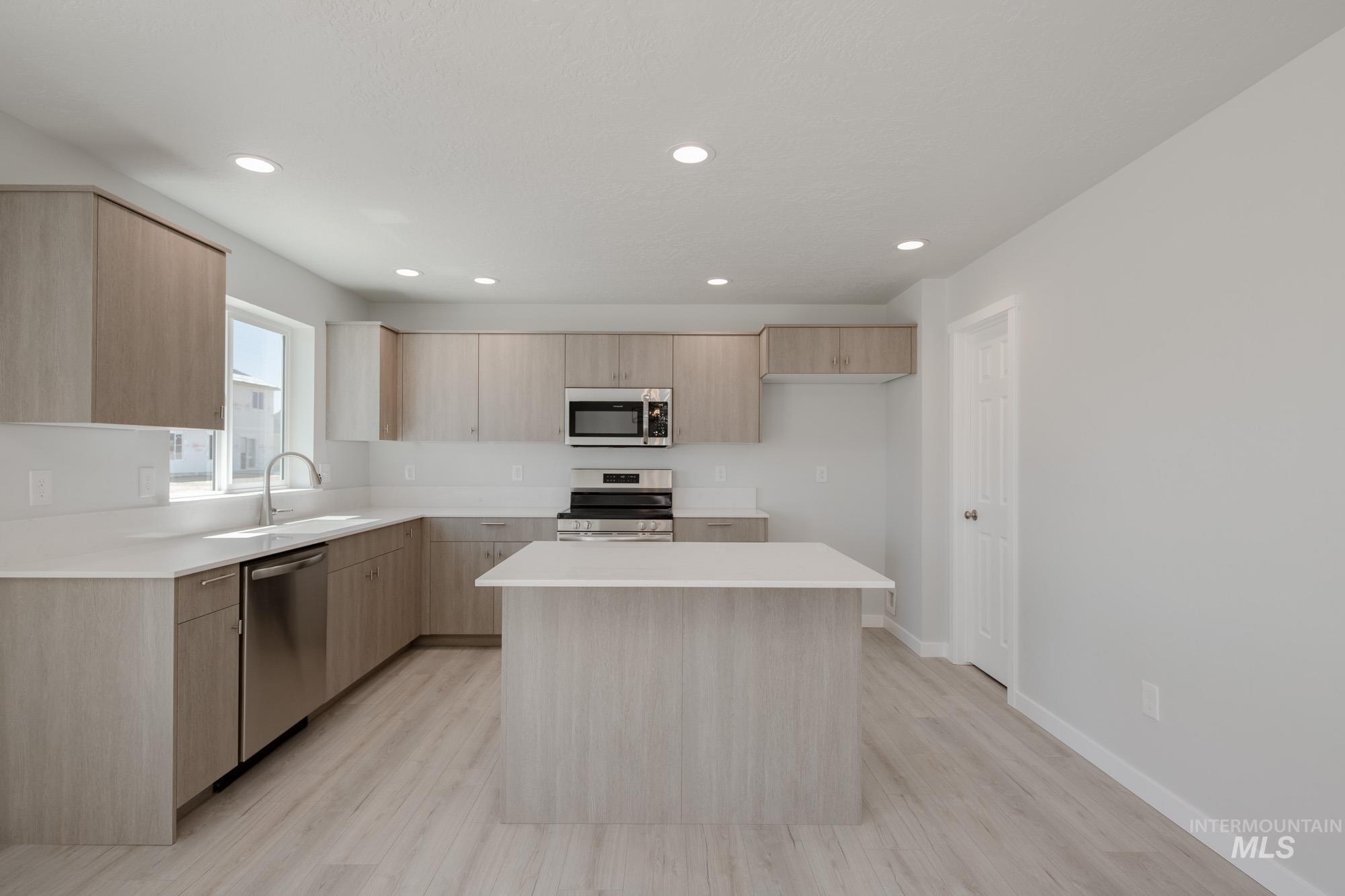 13307 Excavation Dr, Caldwell, Idaho 83607, 4 Bedrooms, 2.5 Bathrooms, Residential For Sale, Price $424,990,MLS 98956250