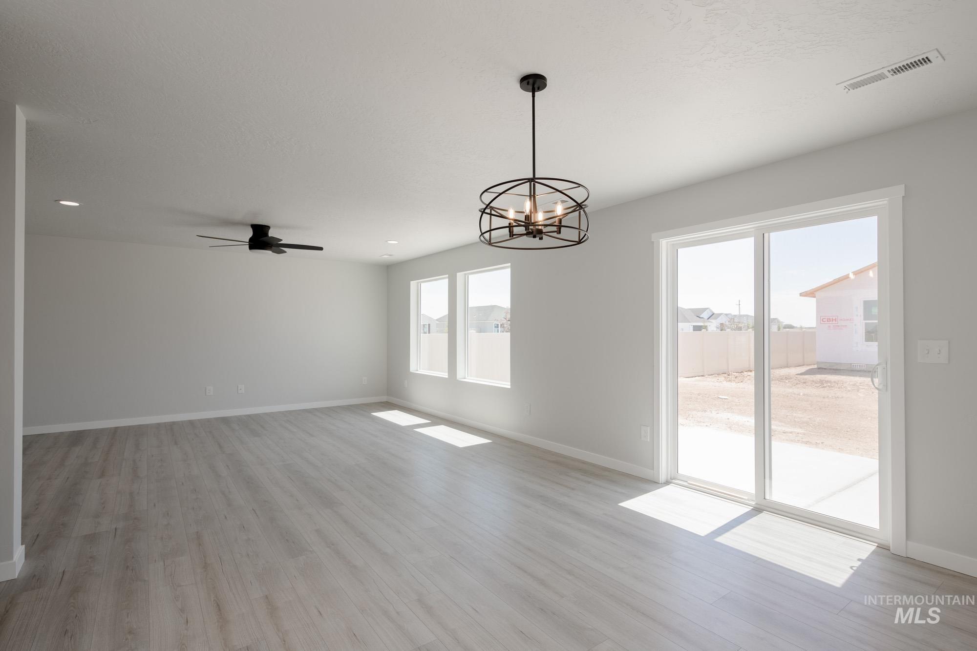 13307 Excavation Dr, Caldwell, Idaho 83607, 4 Bedrooms, 2.5 Bathrooms, Residential For Sale, Price $424,990,MLS 98956250