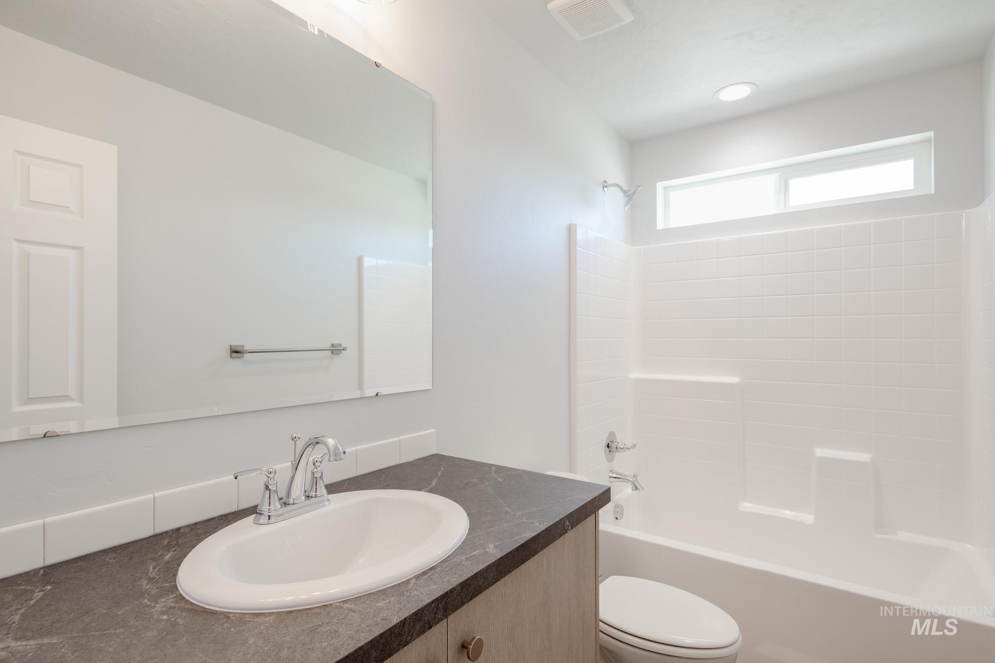 16272 Fill Ave, Caldwell, Idaho 83607, 4 Bedrooms, 2 Bathrooms, Residential For Sale, Price $394,990,MLS 98956253