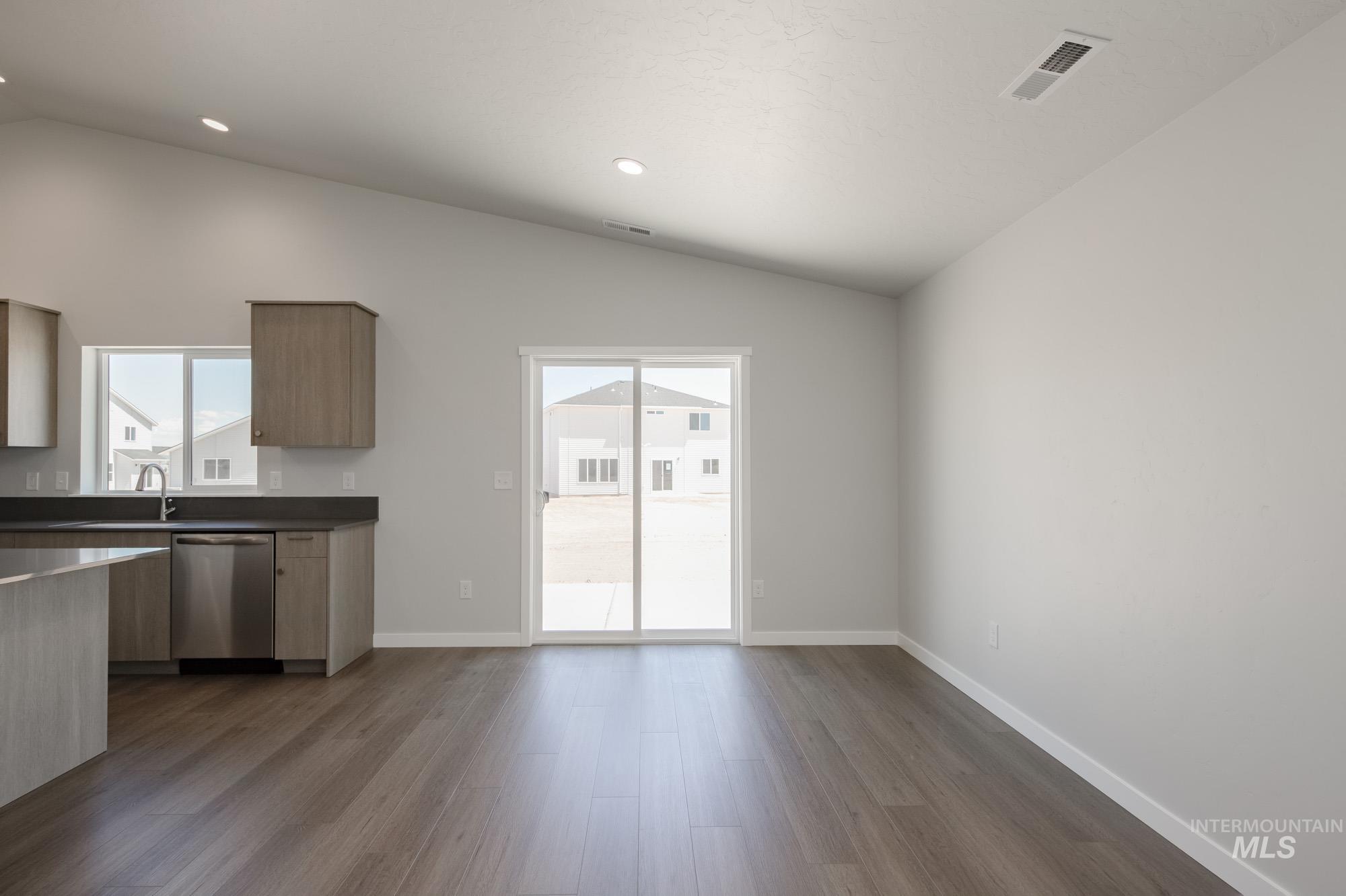 16272 Fill Ave, Caldwell, Idaho 83607, 4 Bedrooms, 2 Bathrooms, Residential For Sale, Price $394,990,MLS 98956253