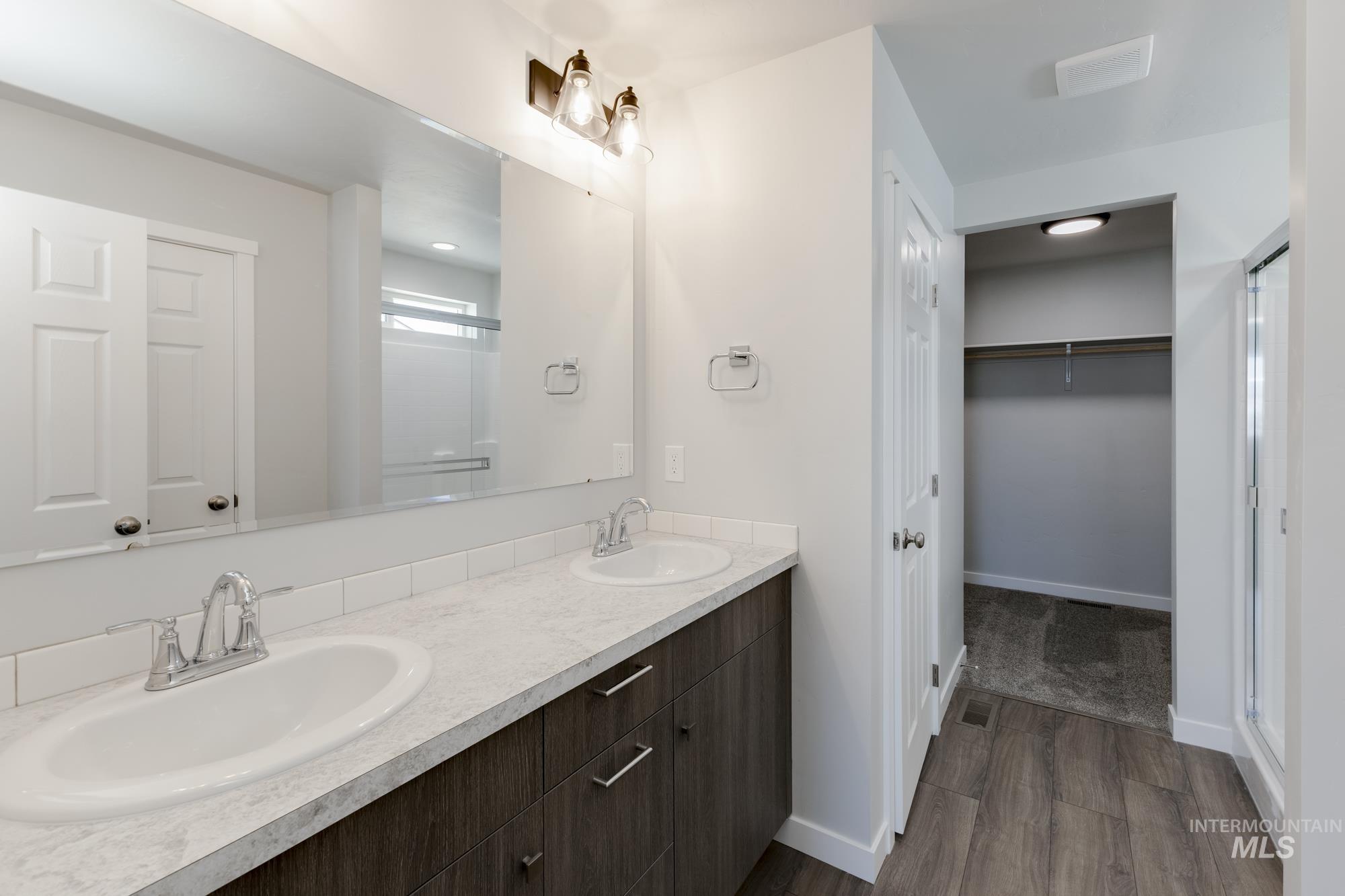 13317 Cut St, Caldwell, Idaho 83607, 4 Bedrooms, 2.5 Bathrooms, Residential For Sale, Price $429,990,MLS 98956255