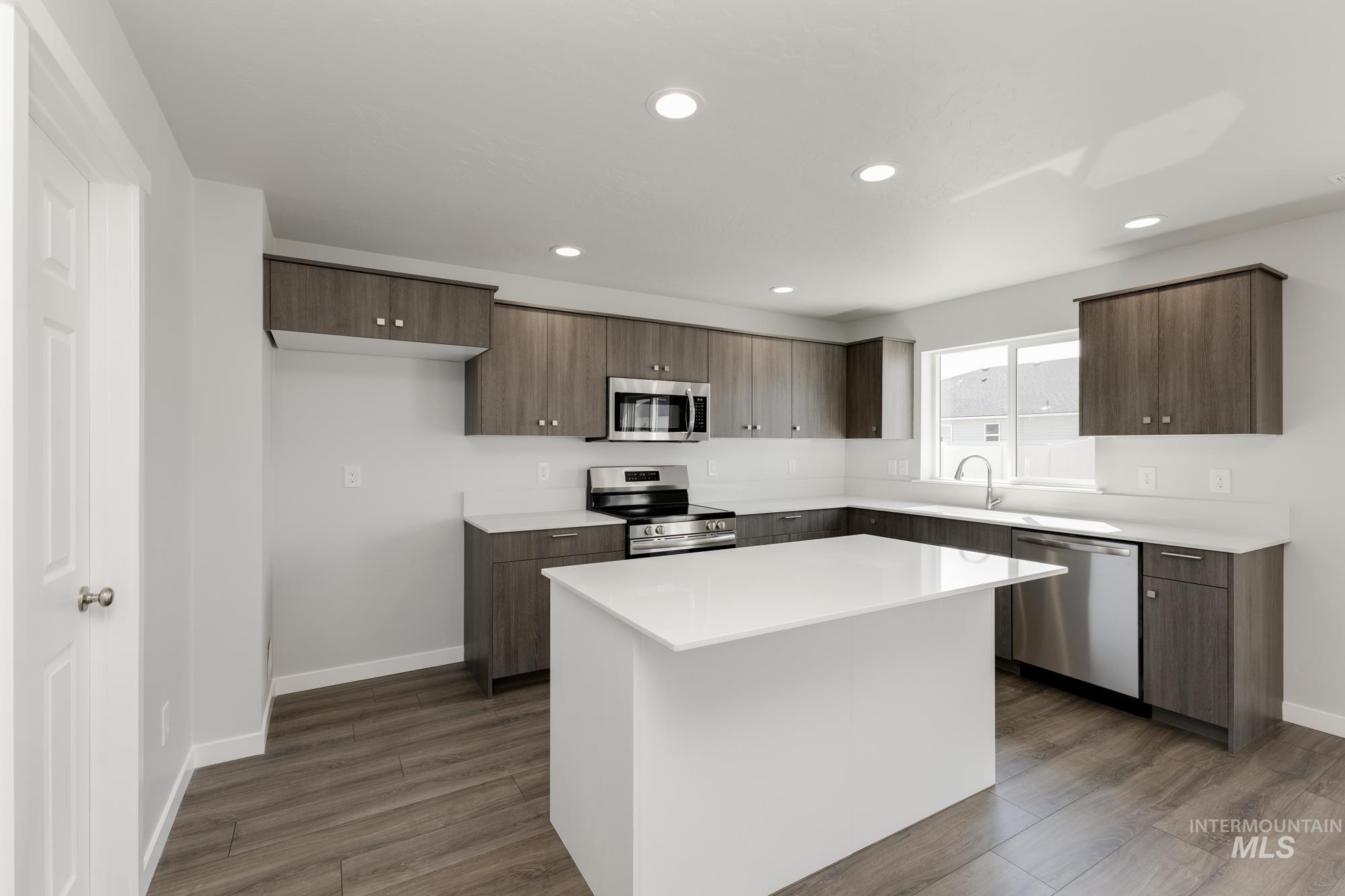 13317 Cut St, Caldwell, Idaho 83607, 4 Bedrooms, 2.5 Bathrooms, Residential For Sale, Price $429,990,MLS 98956255