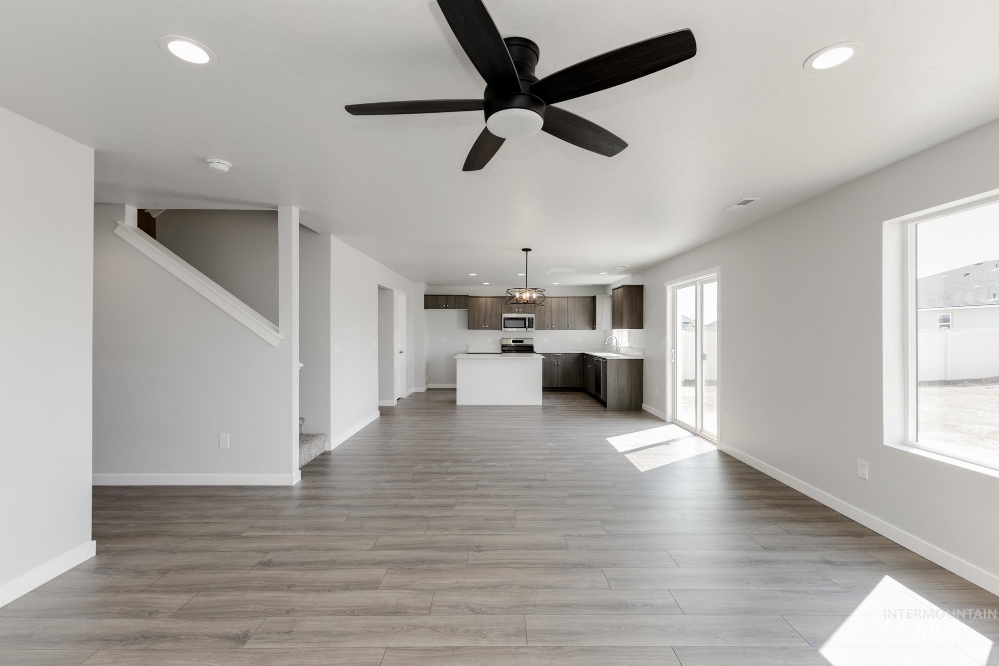 13317 Cut St, Caldwell, Idaho 83607, 4 Bedrooms, 2.5 Bathrooms, Residential For Sale, Price $429,990,MLS 98956255